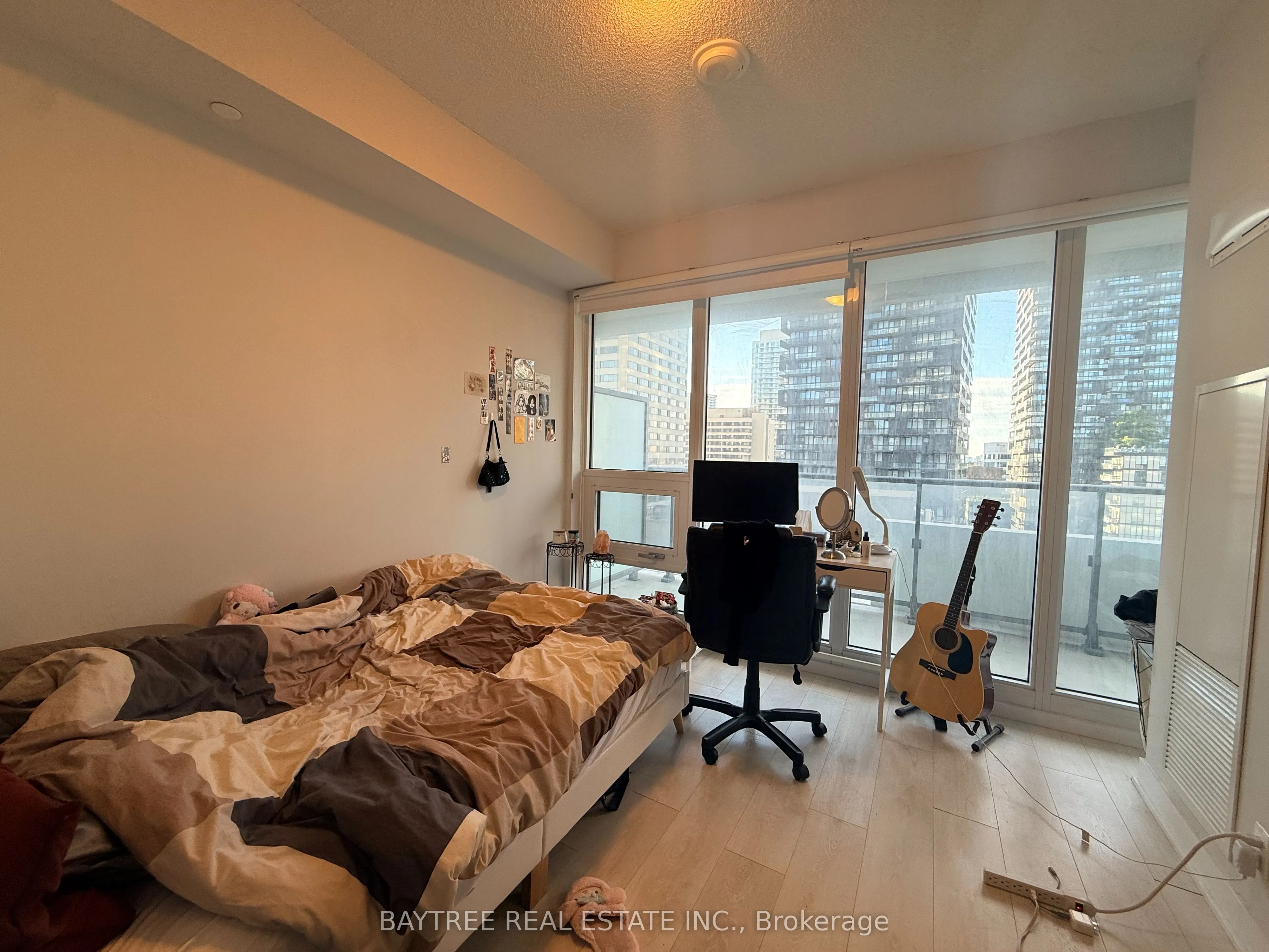 2221 Yonge Street #1202