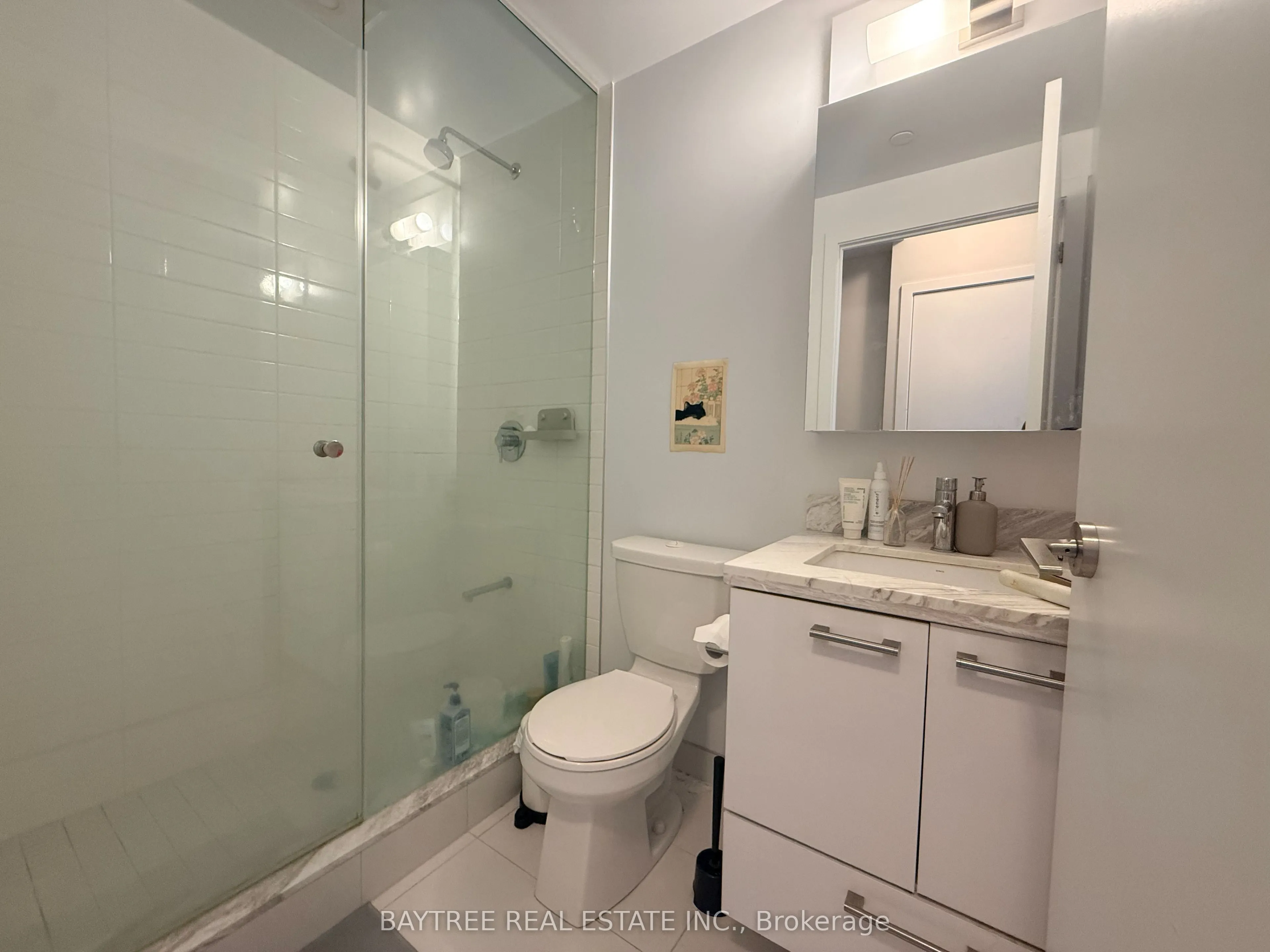 2221 Yonge Street #1202