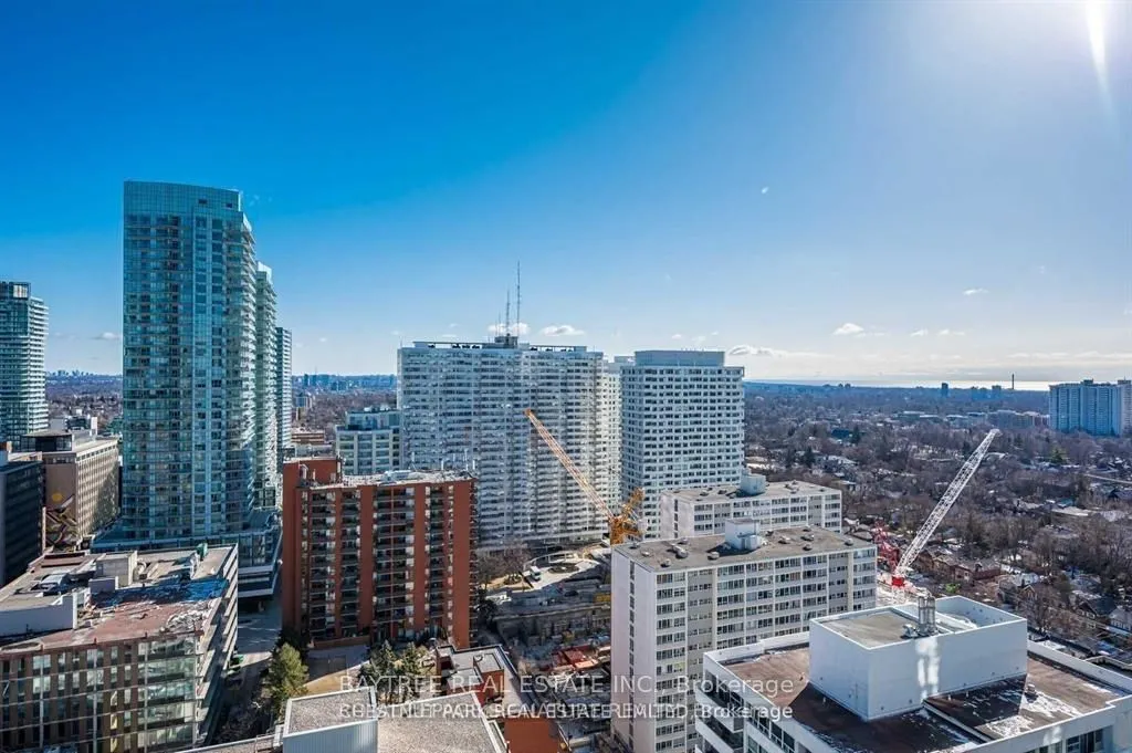2221 Yonge Street #1202