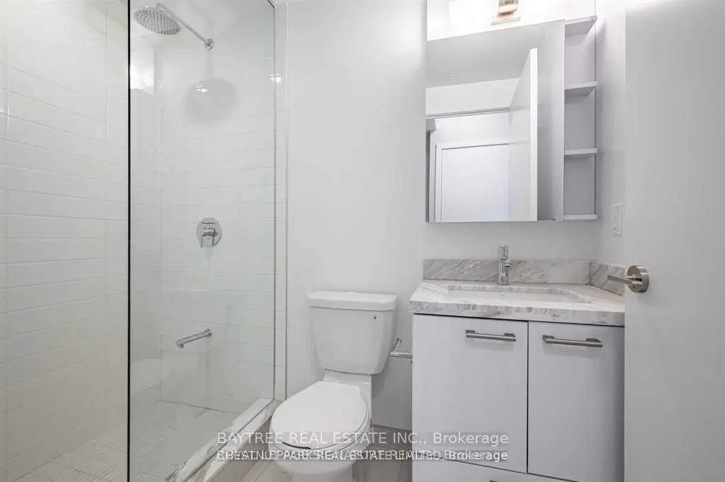 2221 Yonge Street #1202