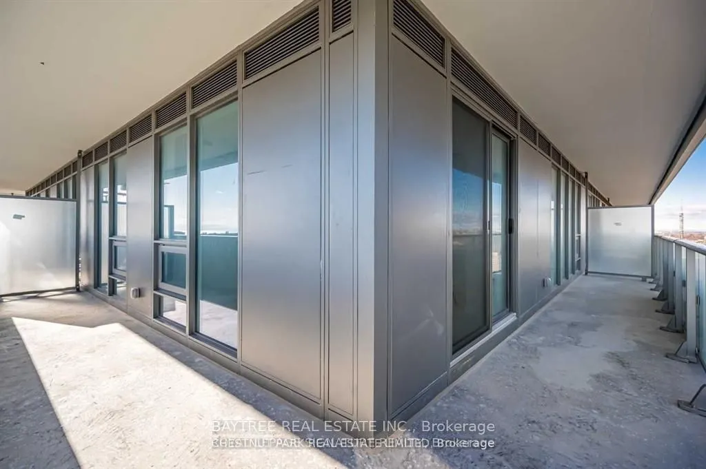 2221 Yonge Street #1202