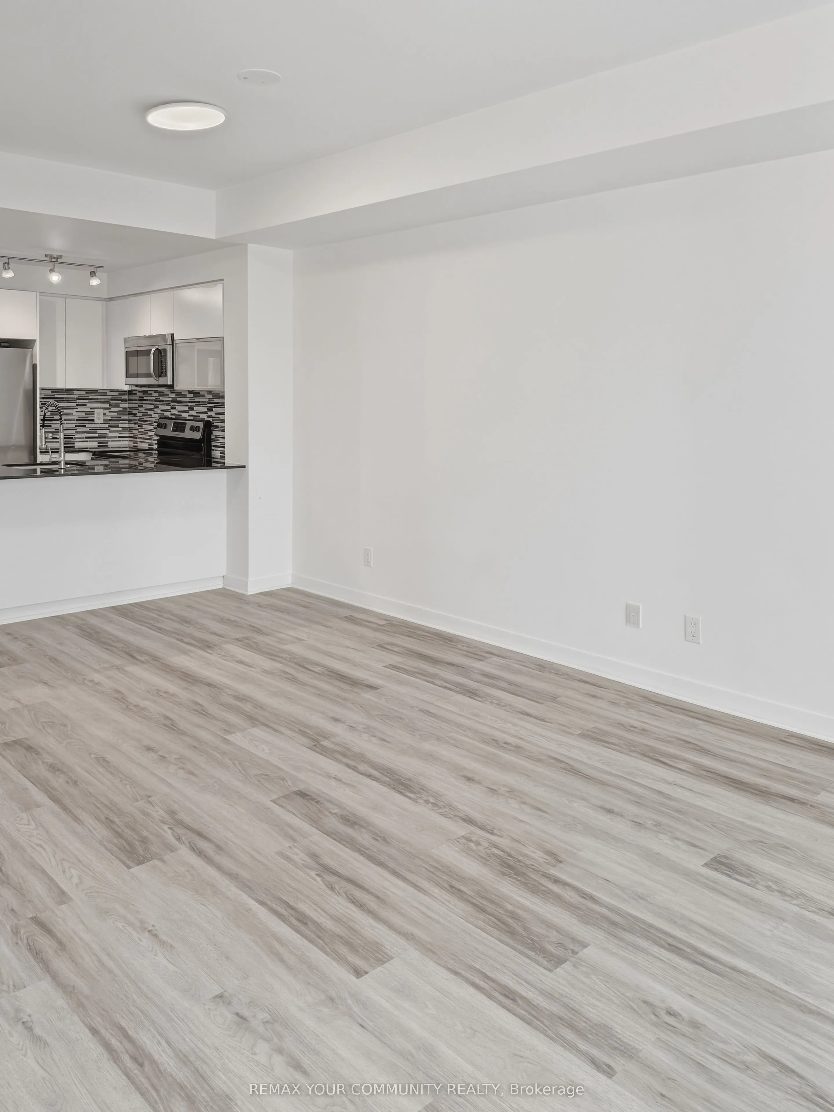 150 East Liberty Street #618