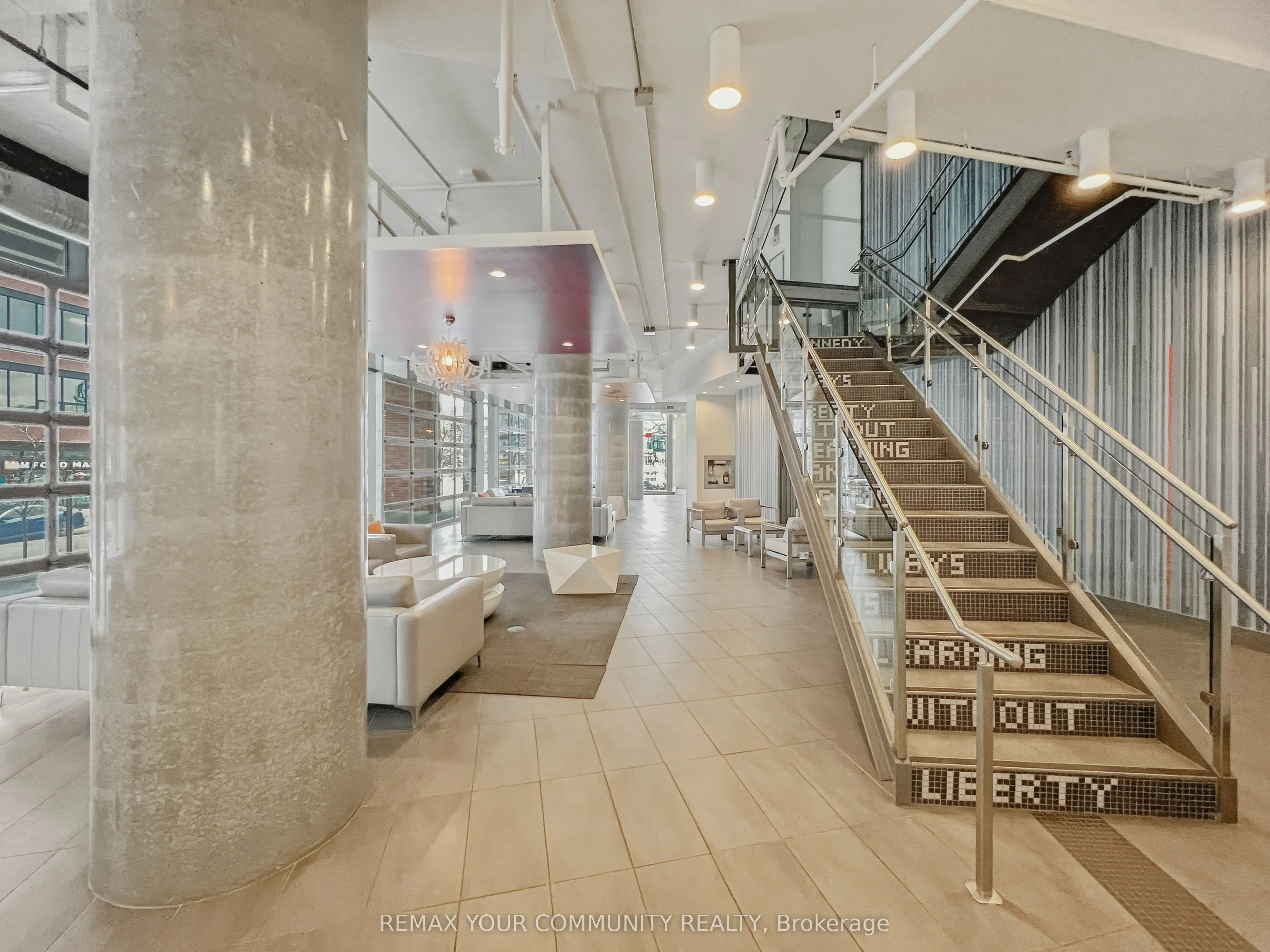 150 East Liberty Street #618