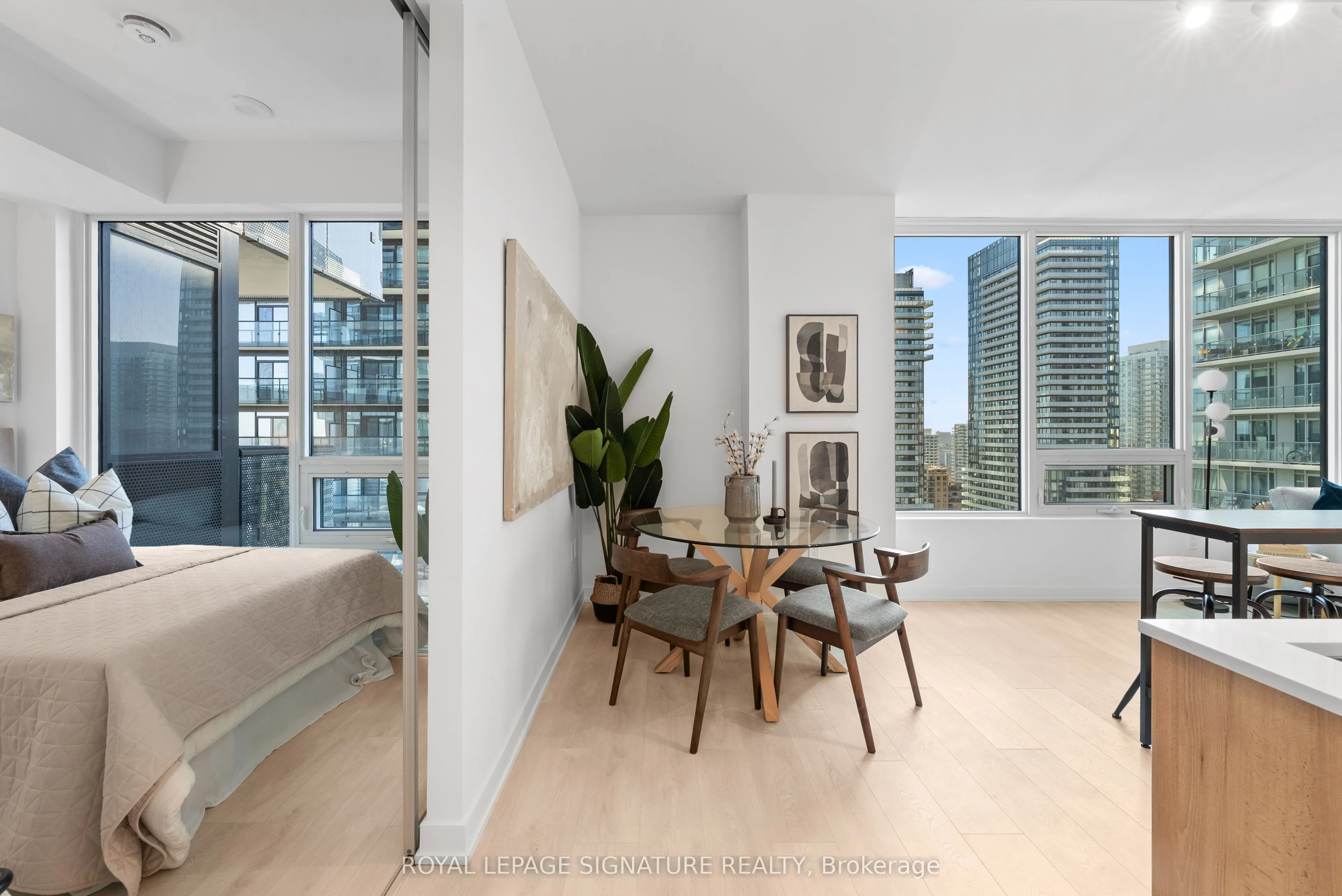 117 Broadway Avenue #3102