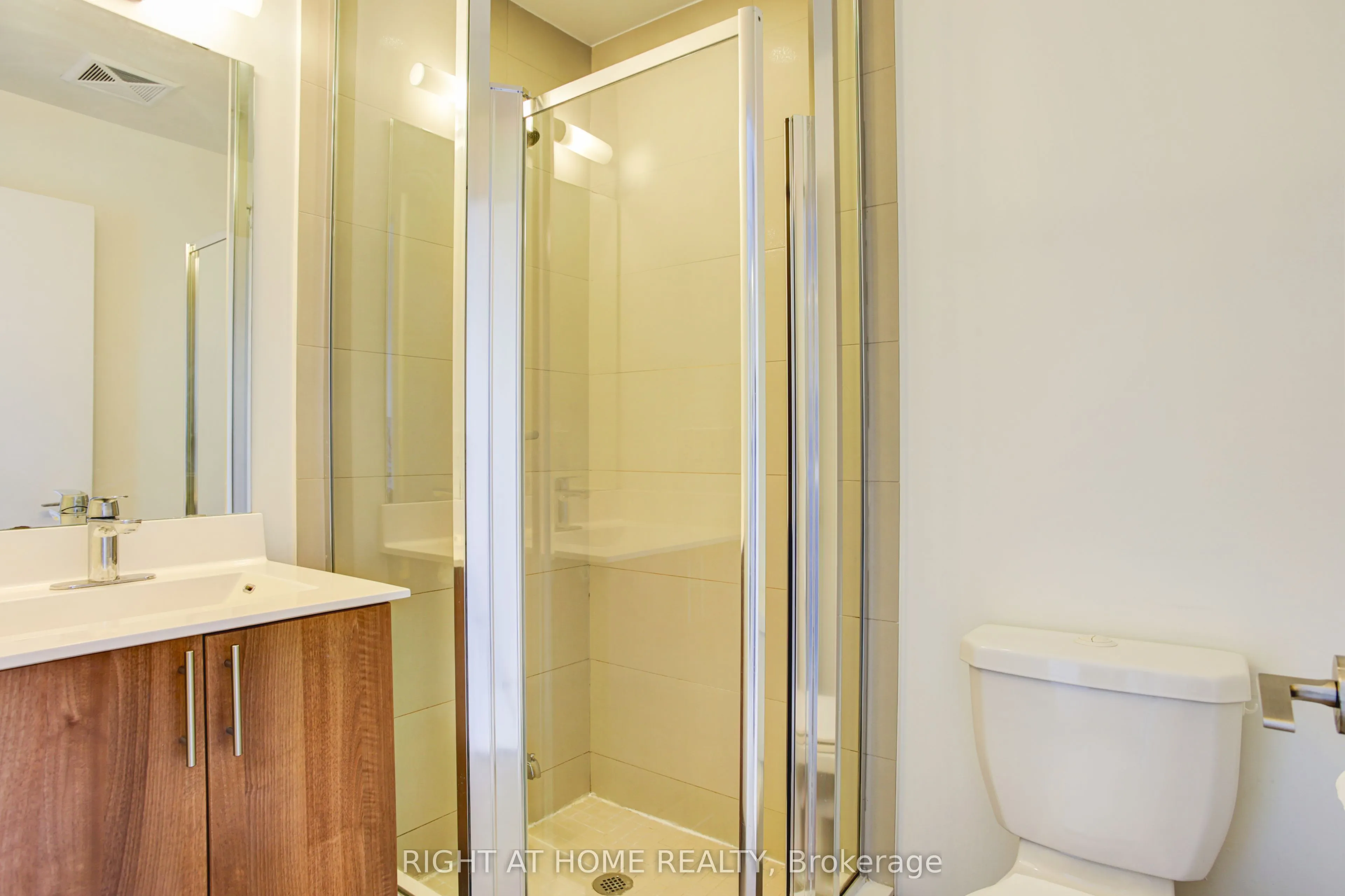 55 Ann O'reilly Road #1702