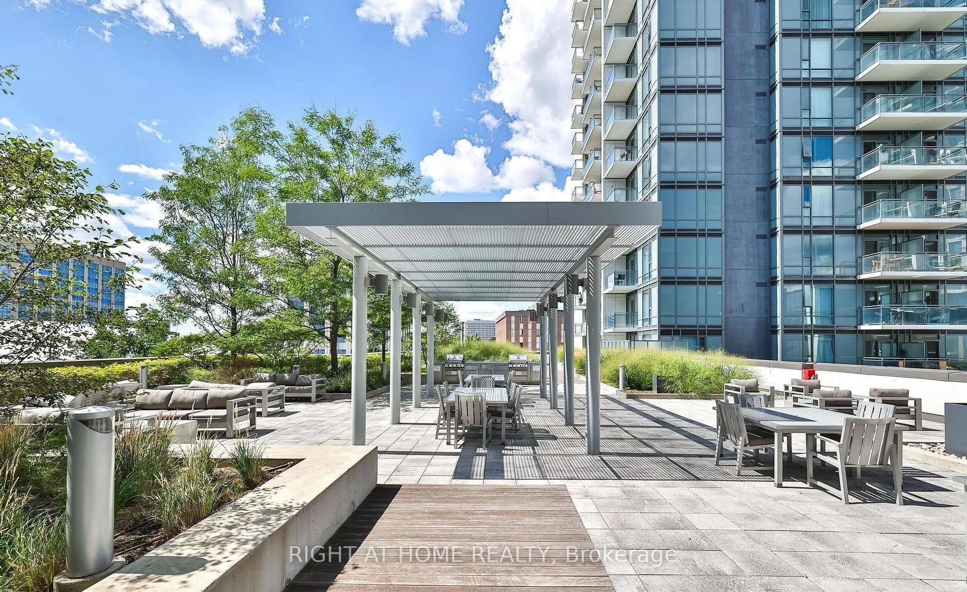55 Ann O'reilly Road #1702