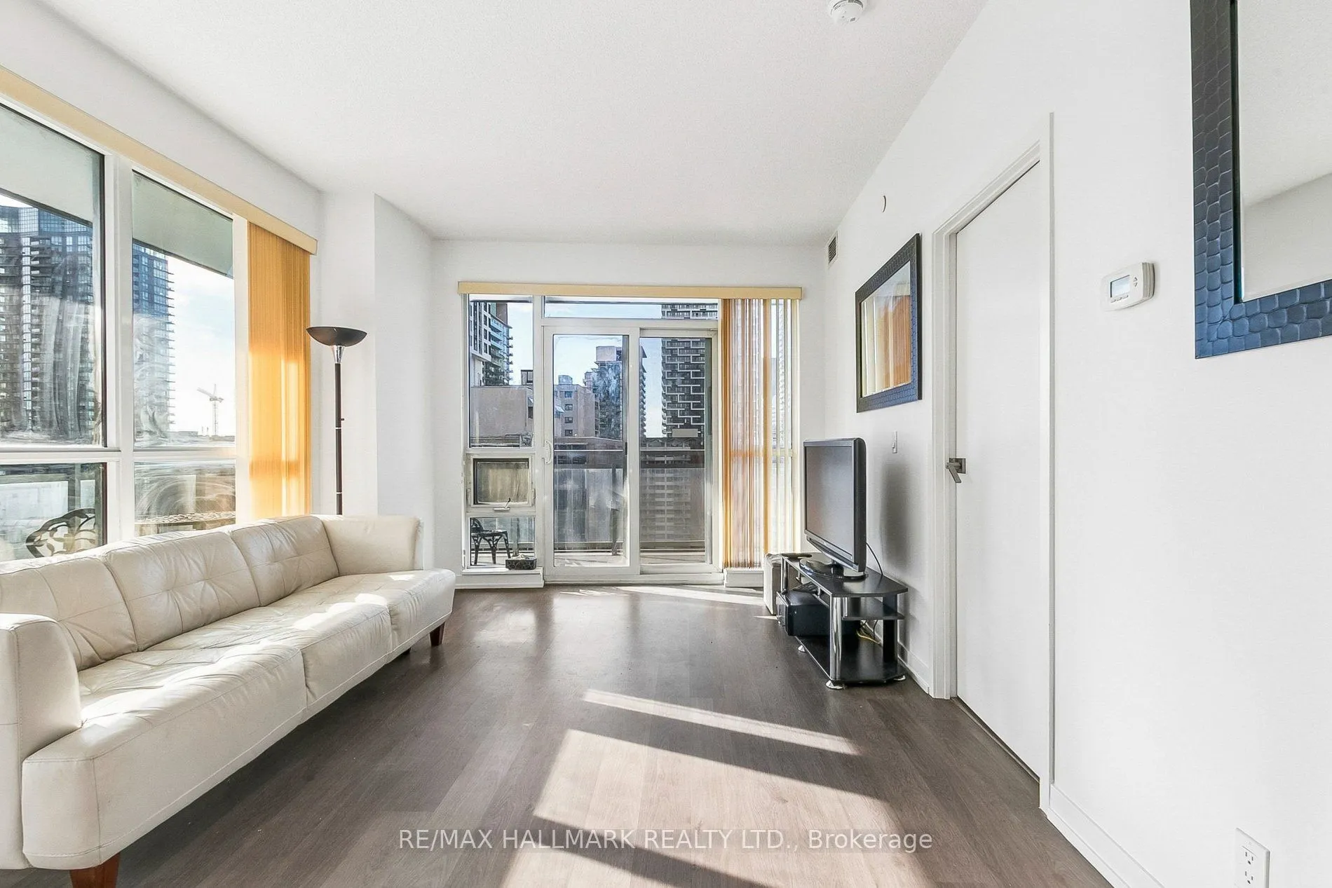 98 Lillian Street #1212