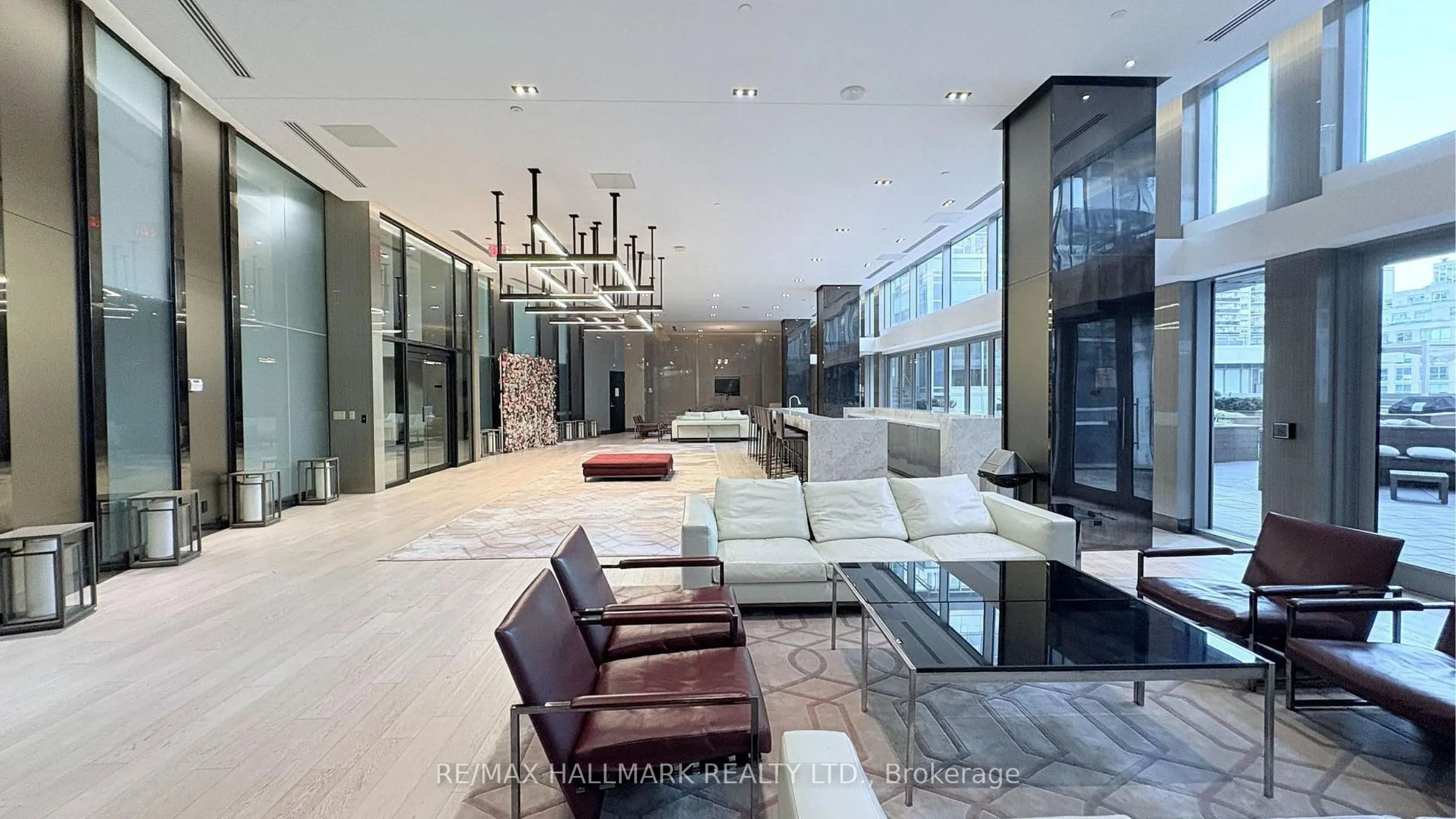 98 Lillian Street #1212