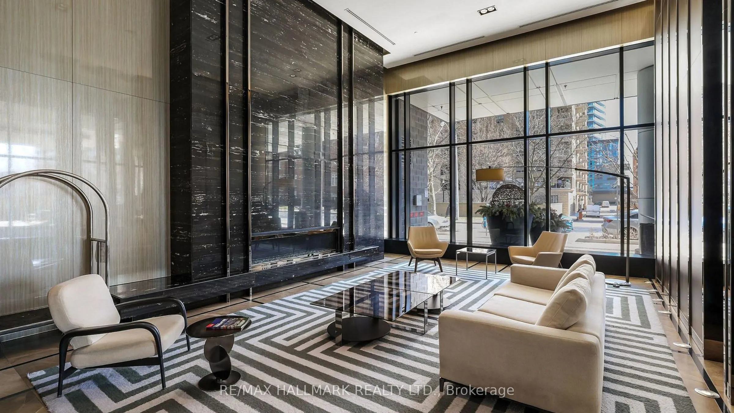 98 Lillian Street #1212