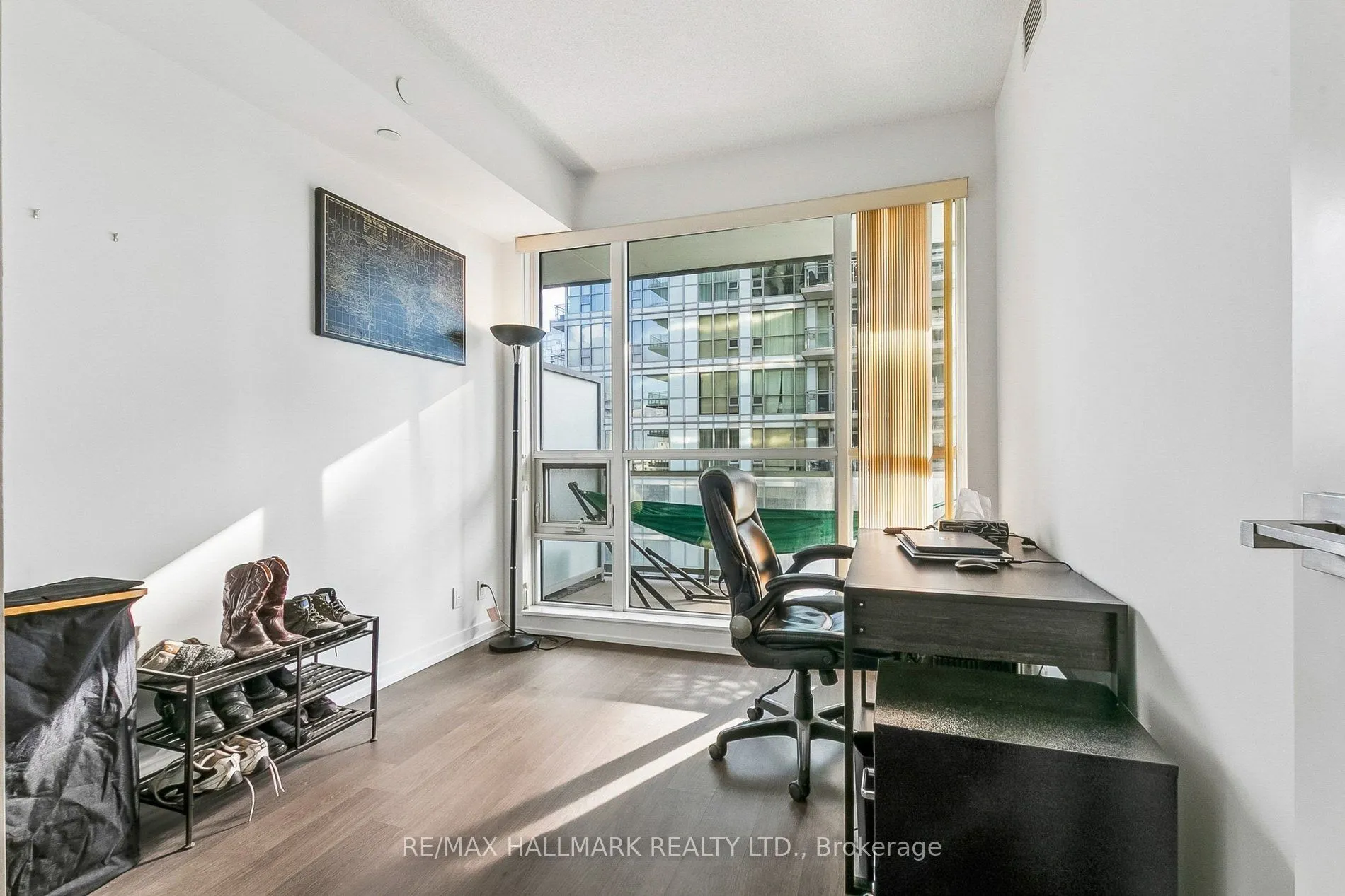 98 Lillian Street #1212