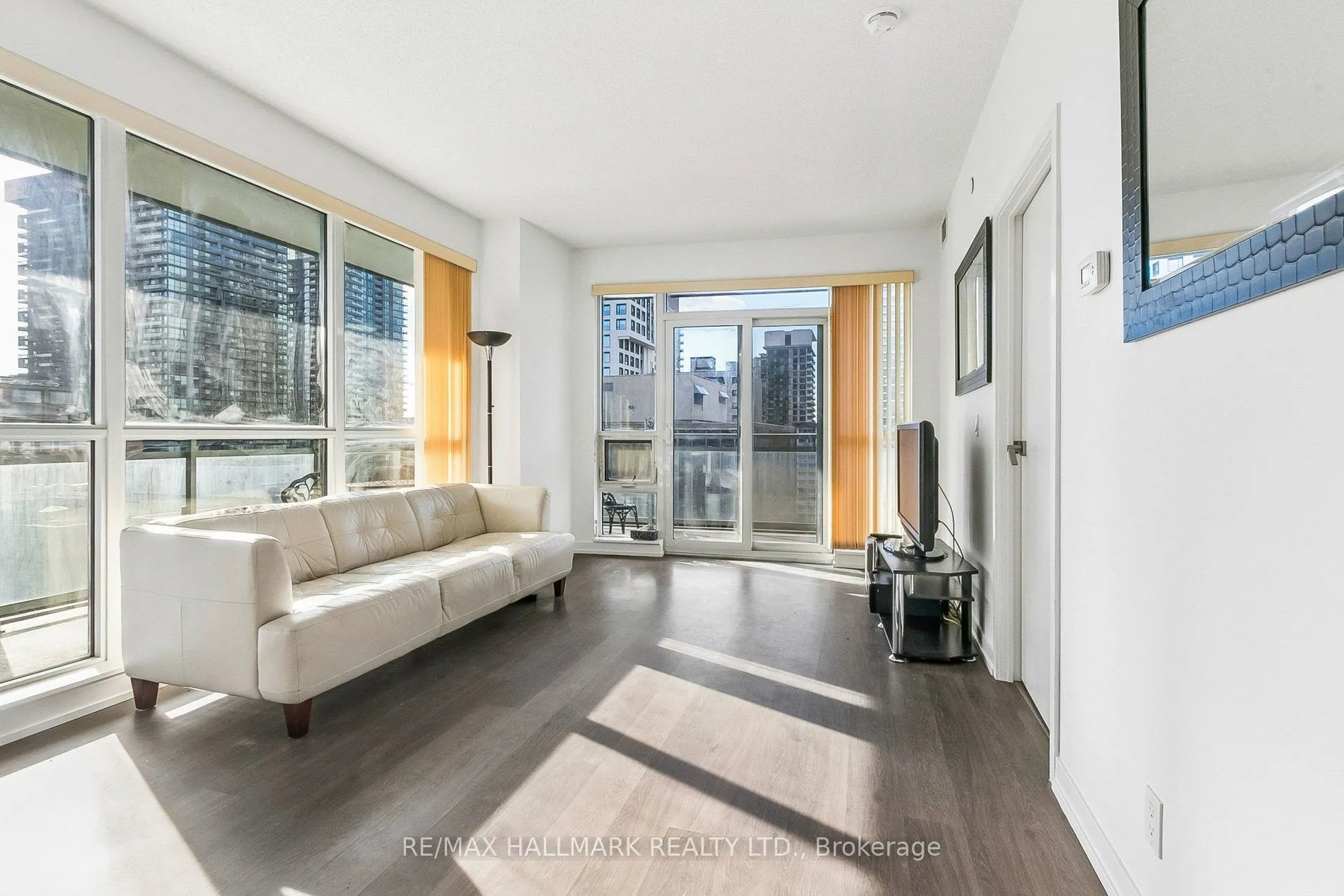 98 Lillian Street #1212