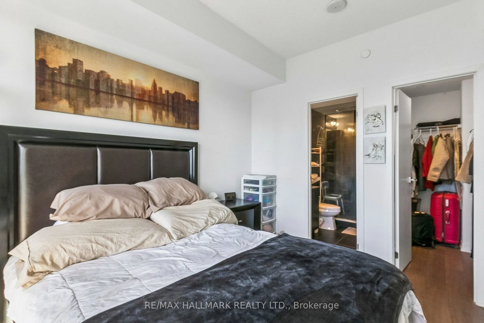 98 Lillian Street #1212