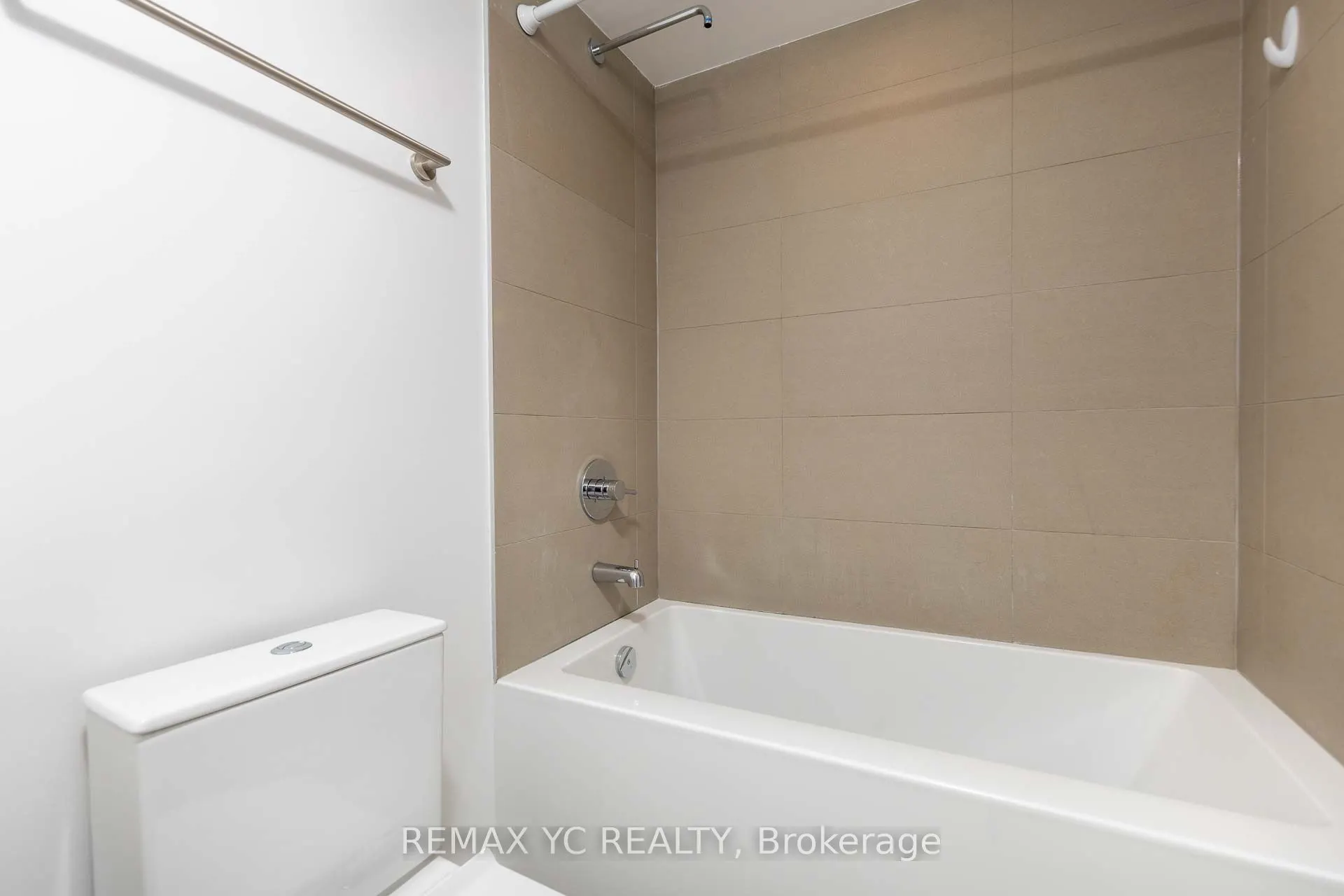 99 Foxbar Road #1908