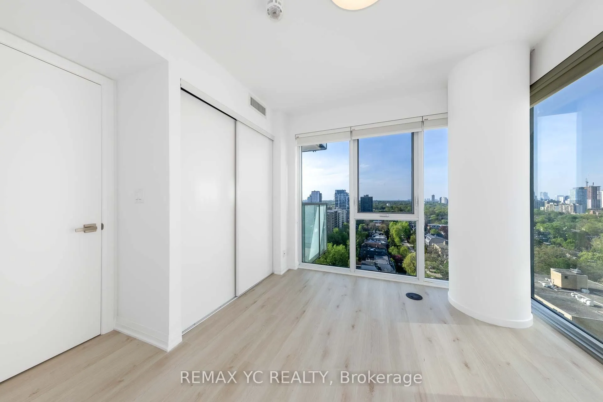 99 Foxbar Road #1908