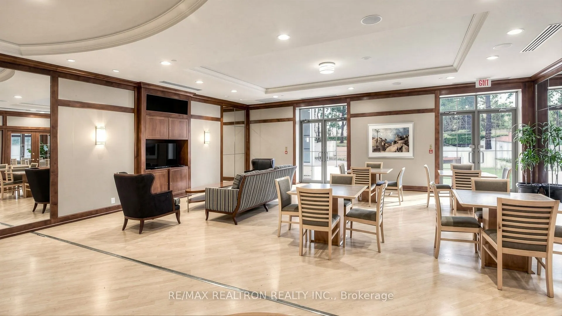 78 Harrison Garden Boulevard #103