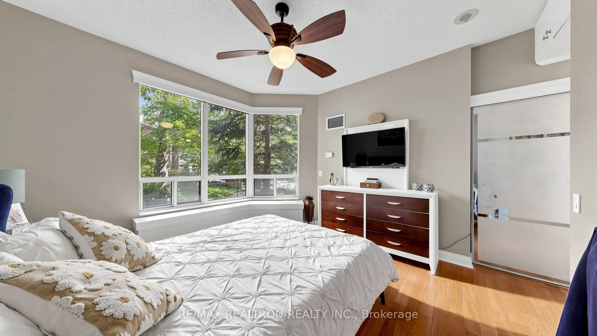 78 Harrison Garden Boulevard #103