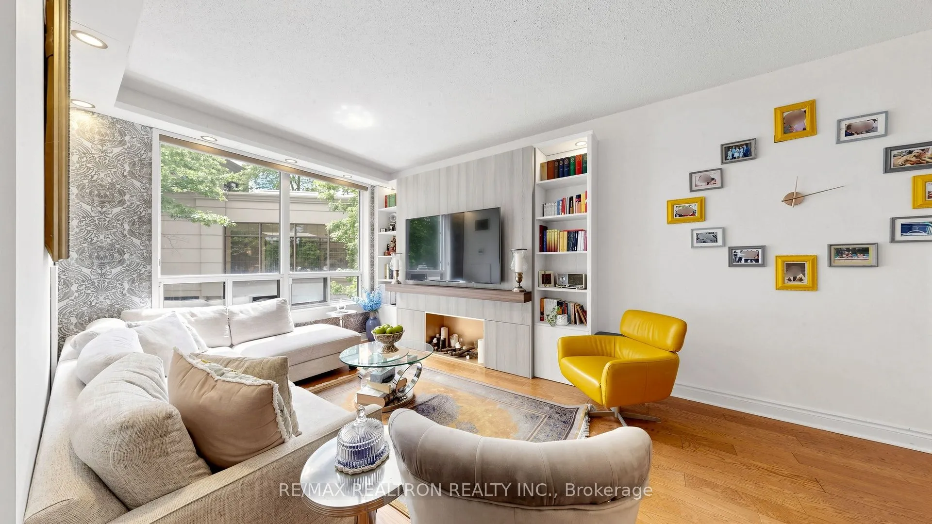 78 Harrison Garden Boulevard #103