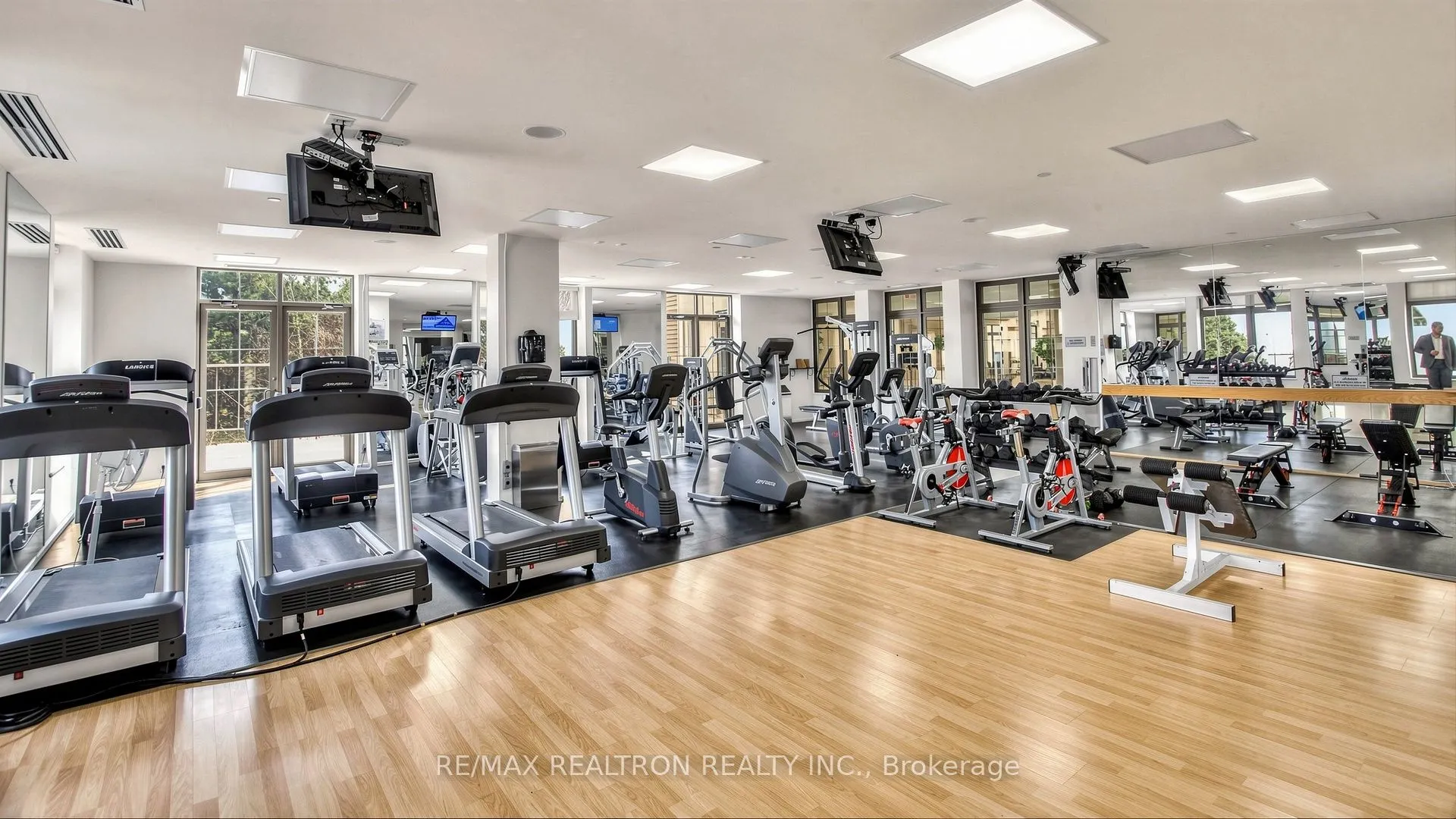 78 Harrison Garden Boulevard #103