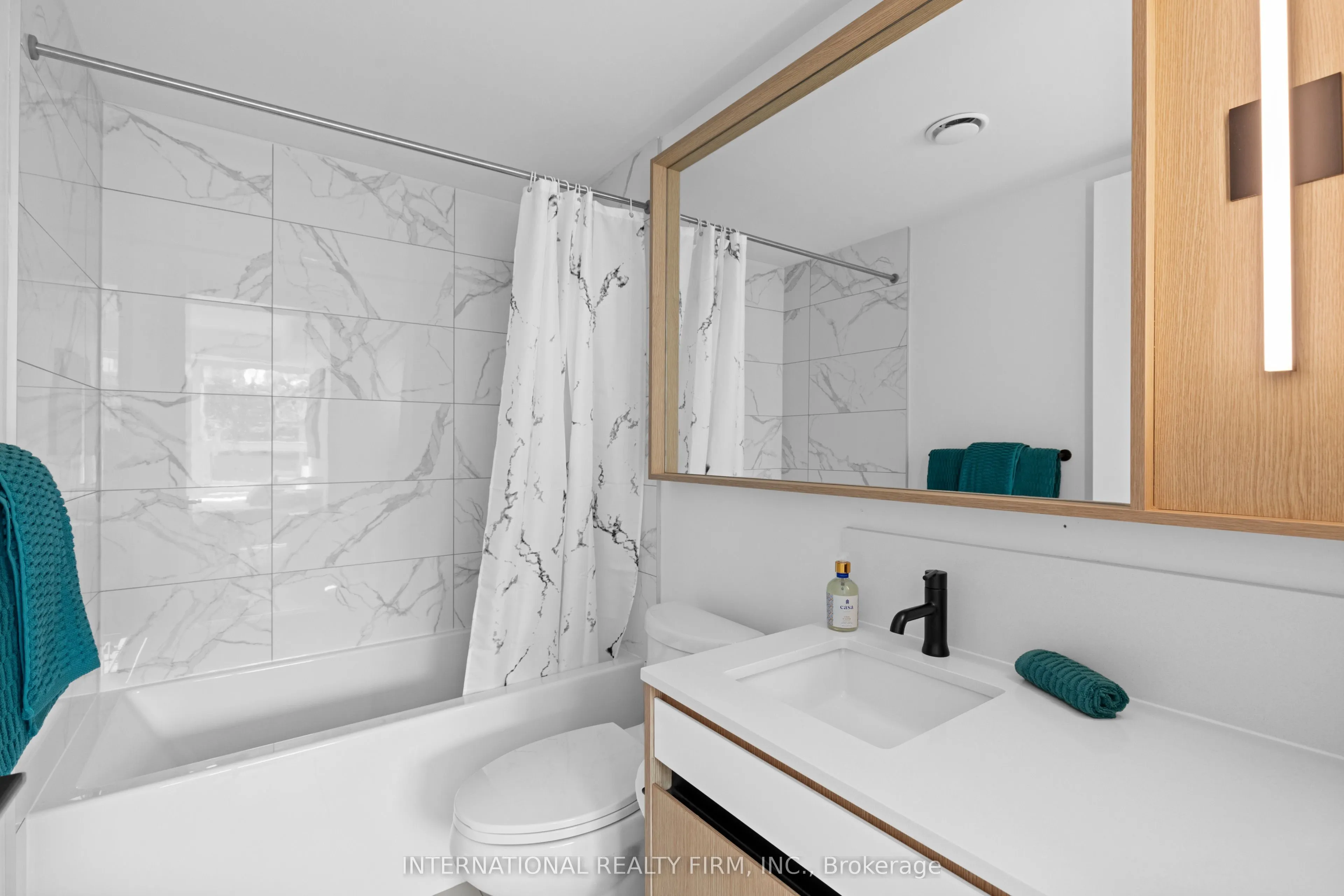 5 Lakeview (Short Term) Avenue #409