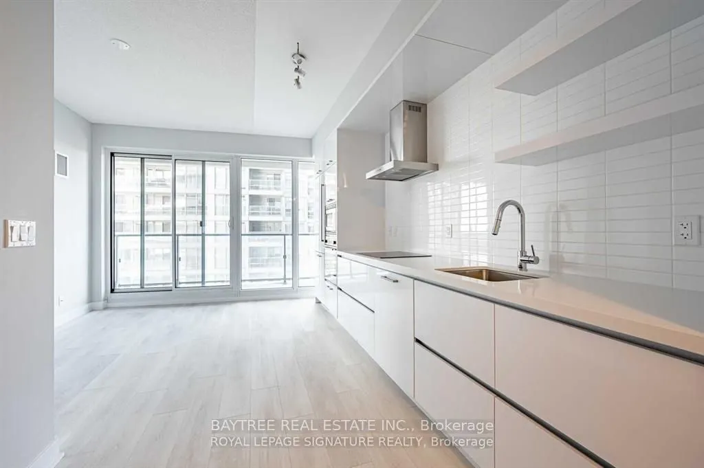 2221 Yonge Street #1506