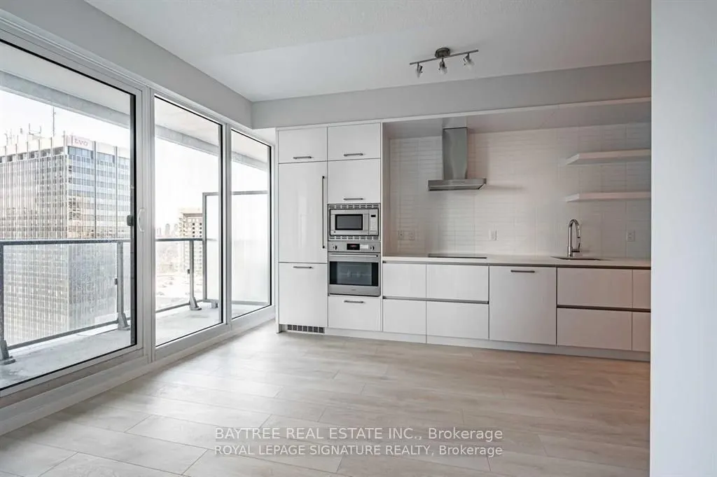 2221 Yonge Street #1506