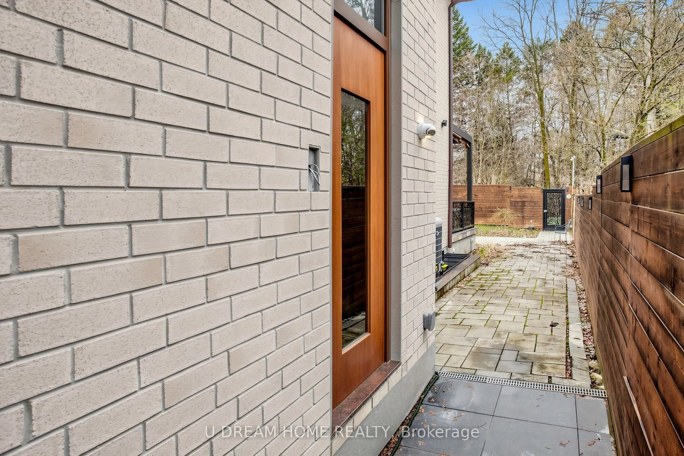 49 Norden Crescent