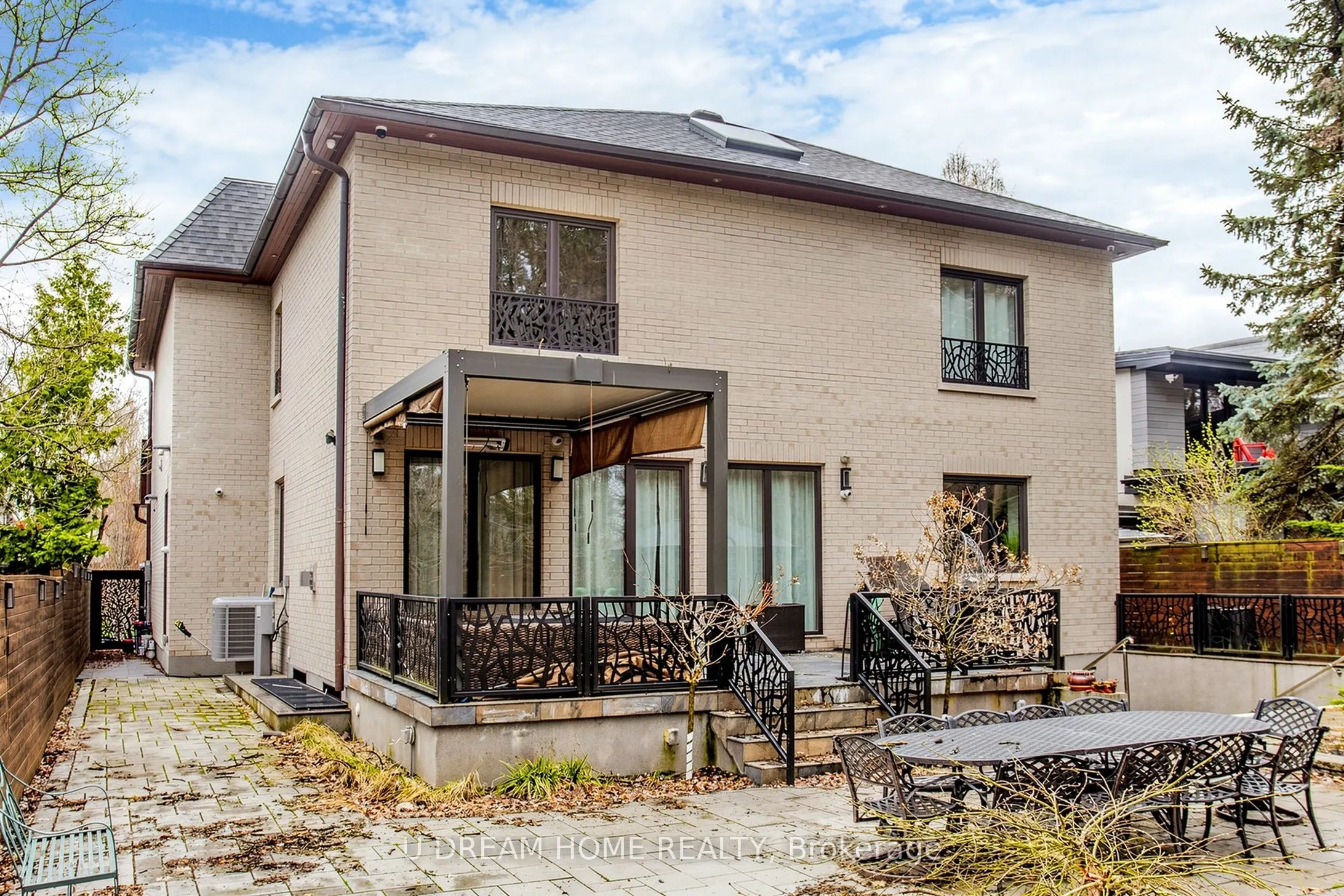 49 Norden Crescent