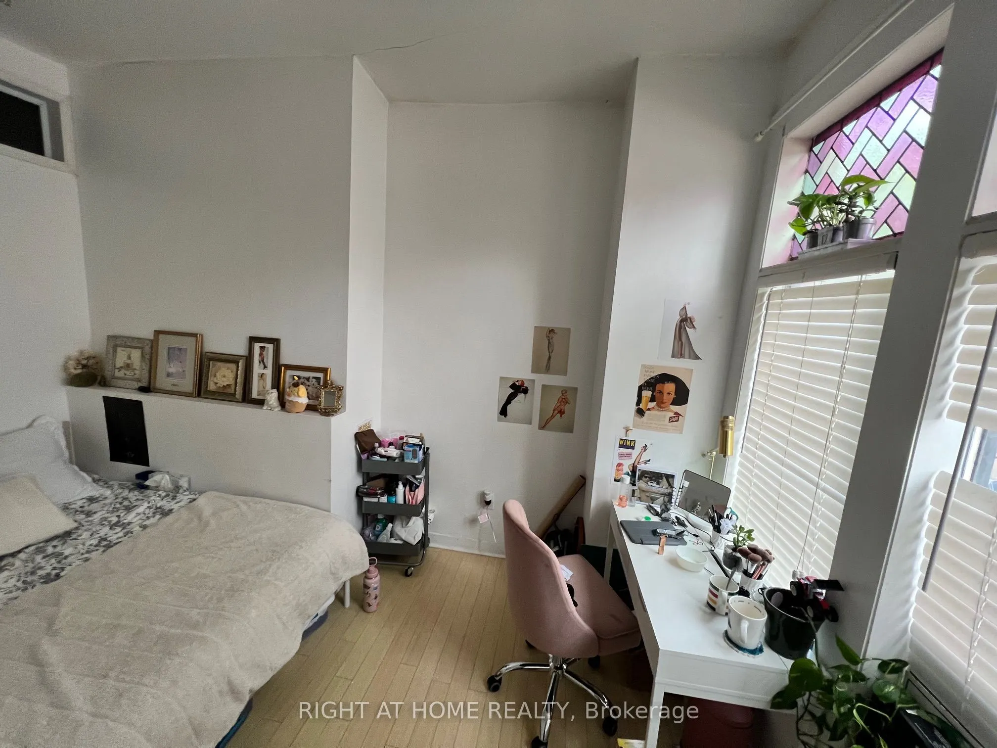 210 Mccaul Street #B