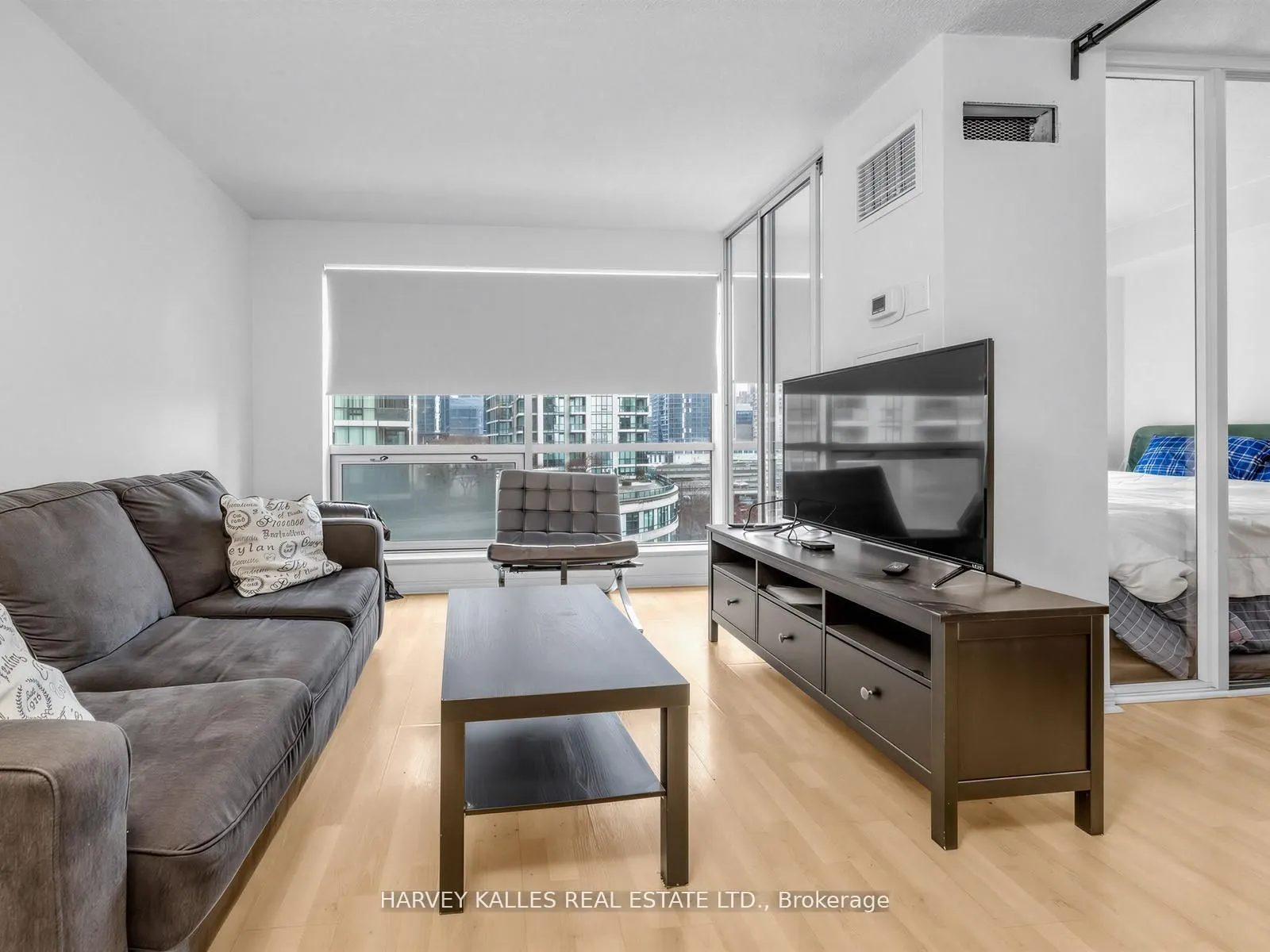 10 Yonge Street #705