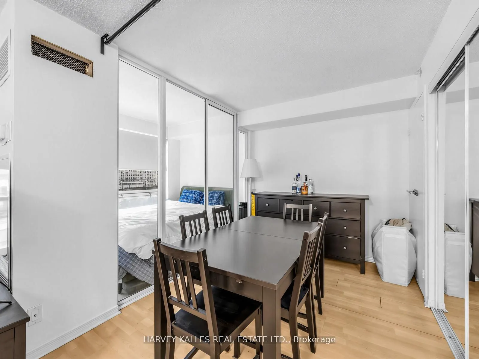 10 Yonge Street #705