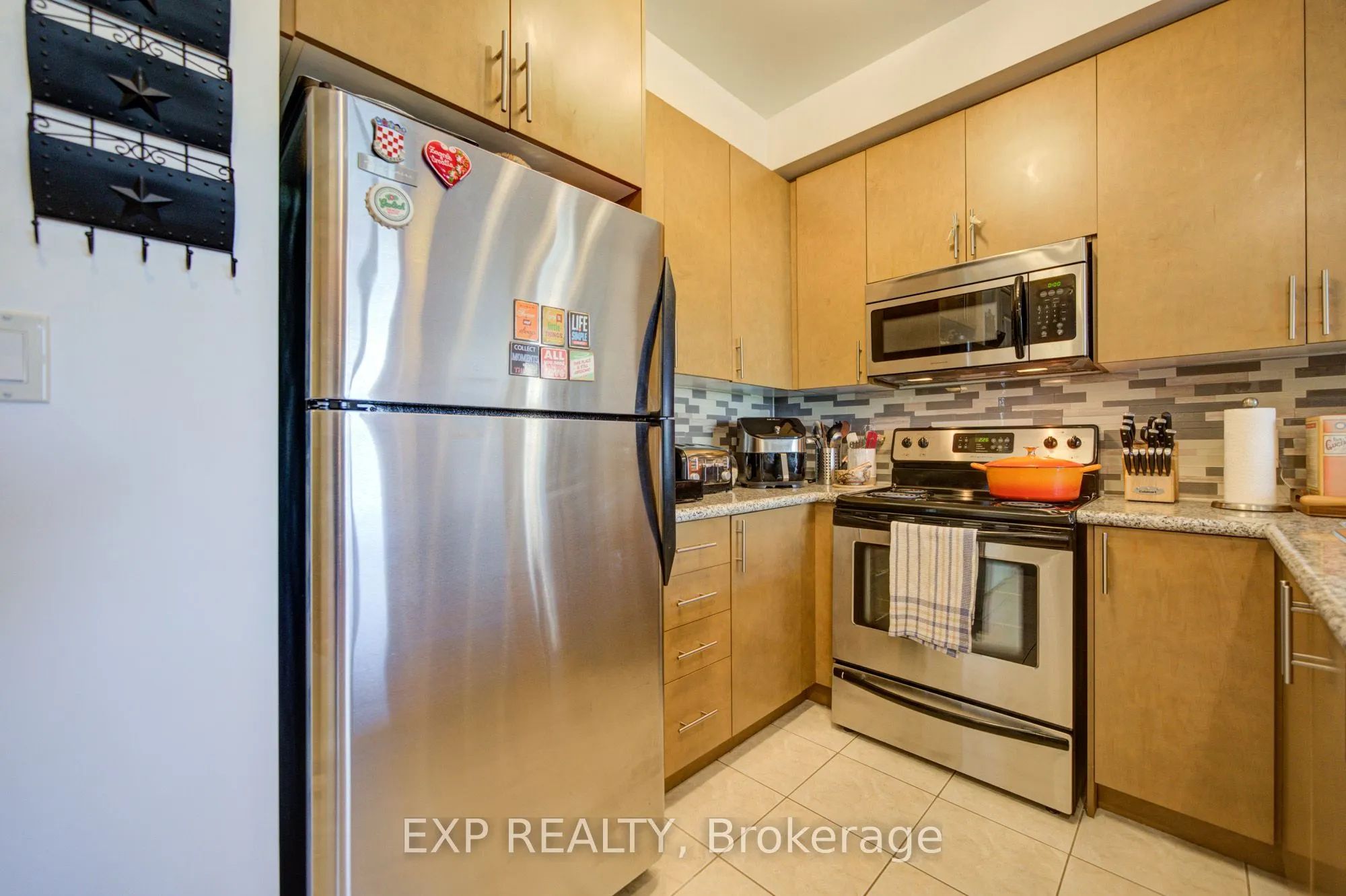 133 Wynford Drive #808