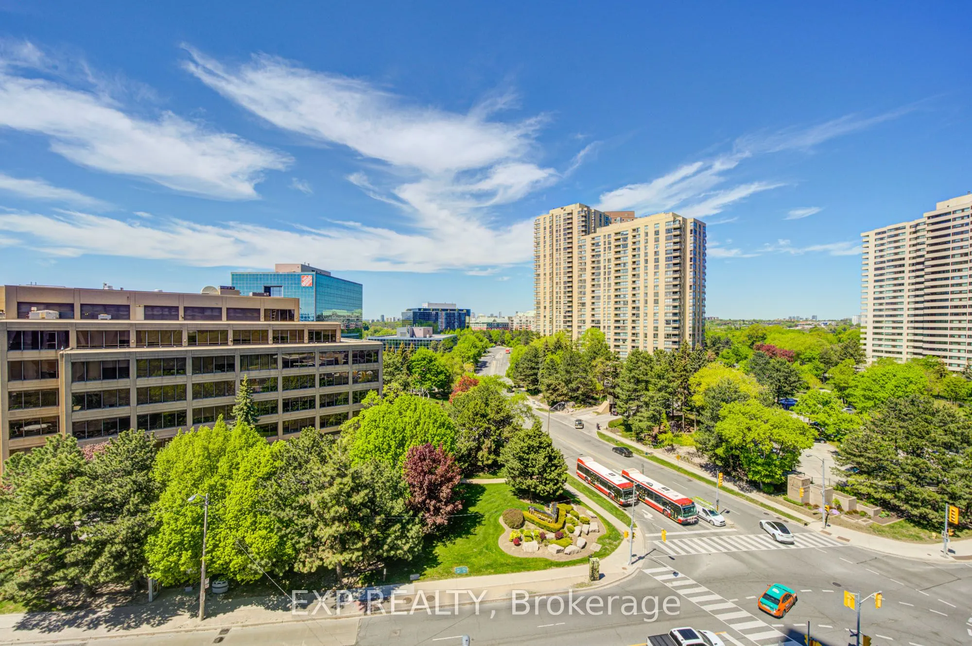133 Wynford Drive #808