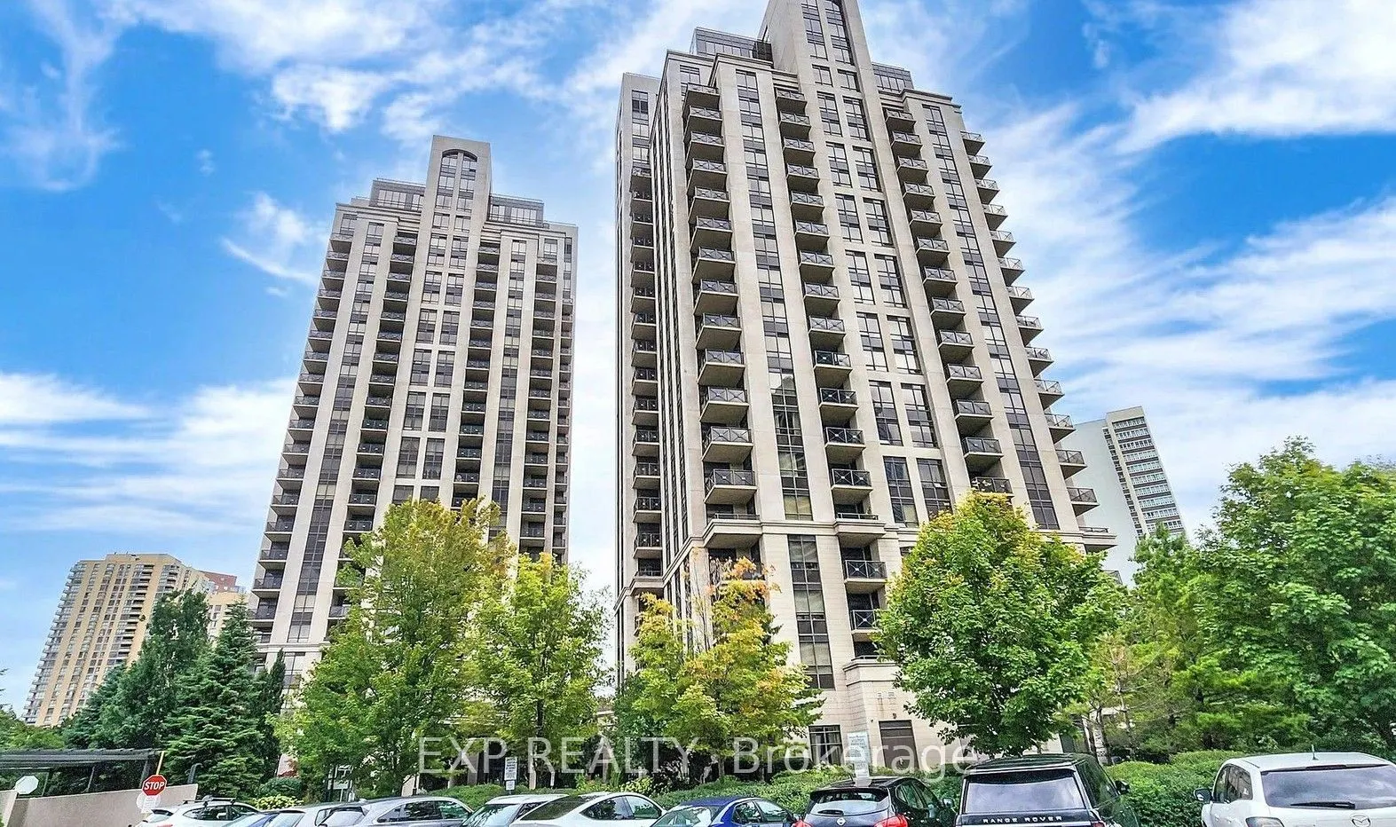 133 Wynford Drive #808
