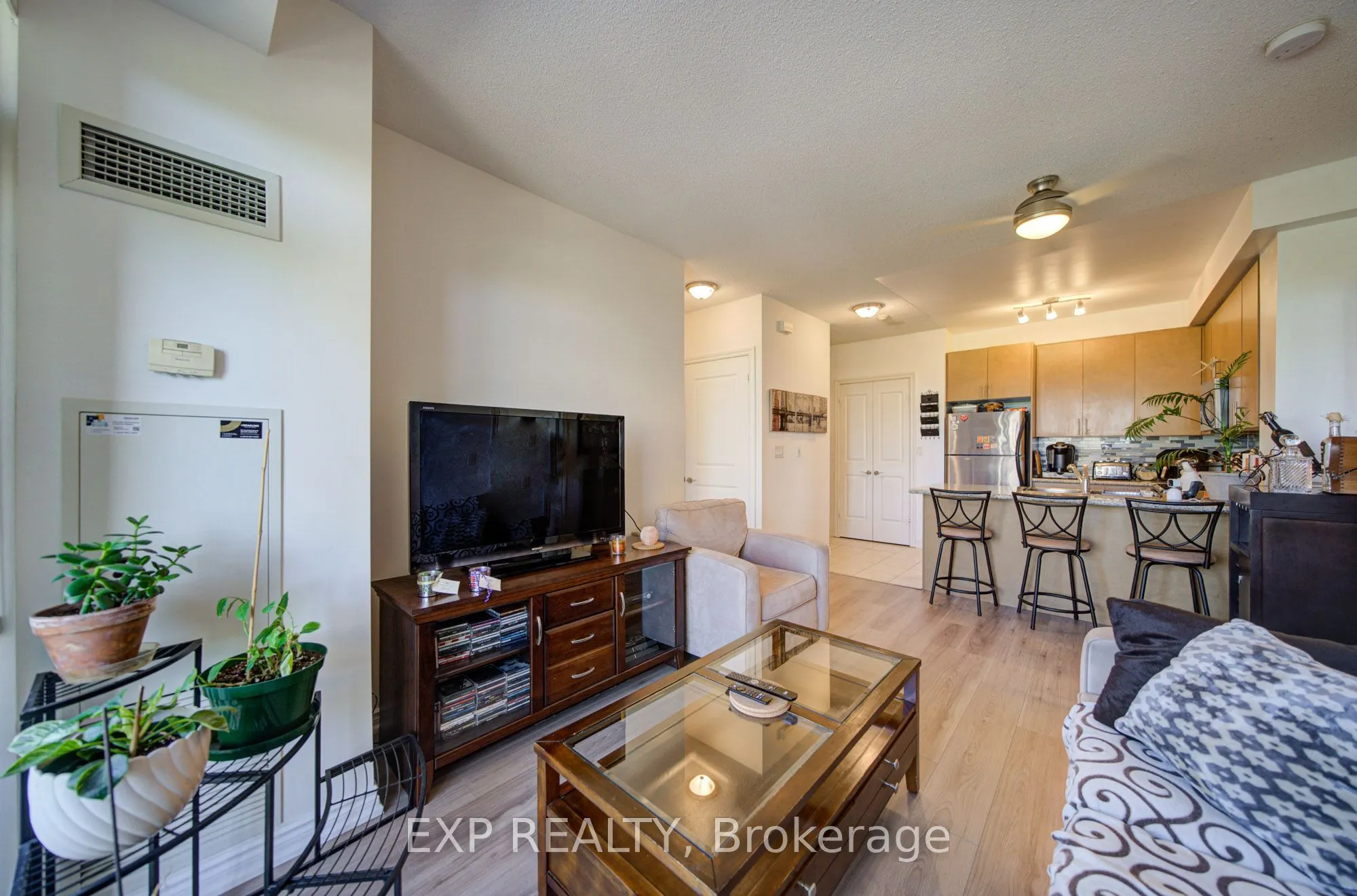 133 Wynford Drive #808
