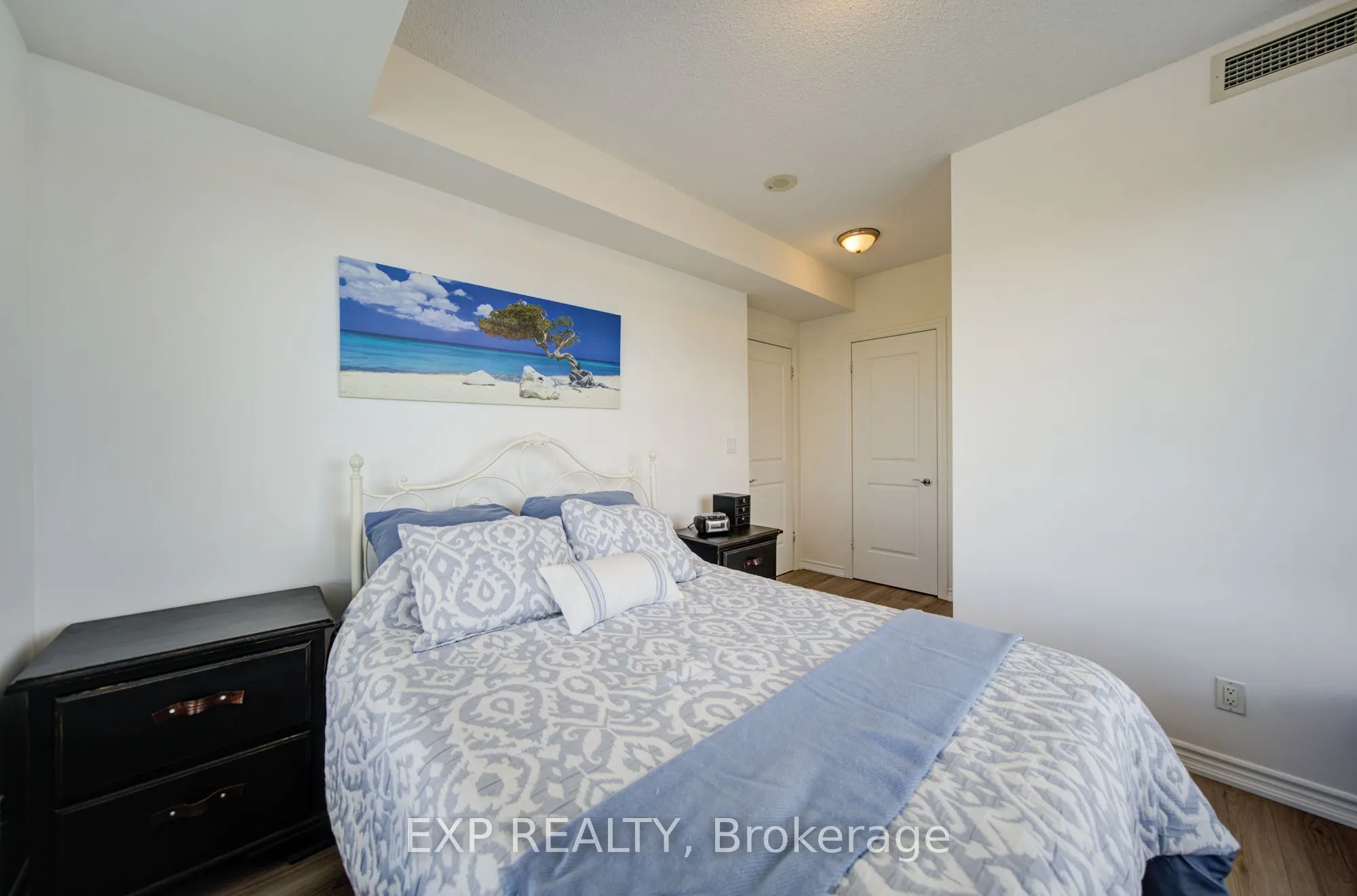 133 Wynford Drive #808