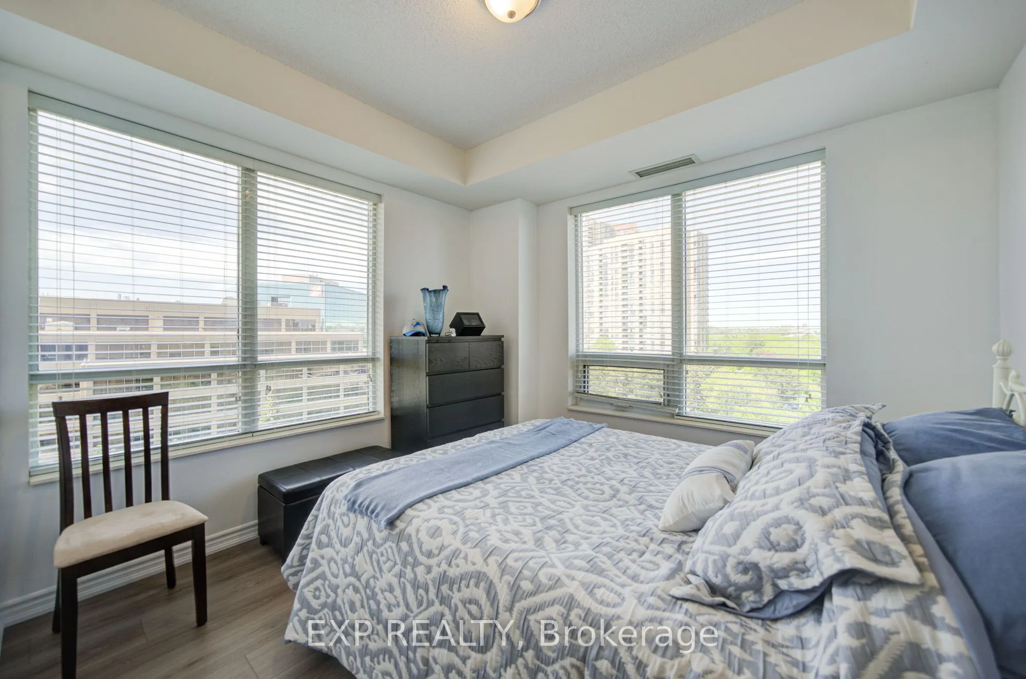 133 Wynford Drive #808