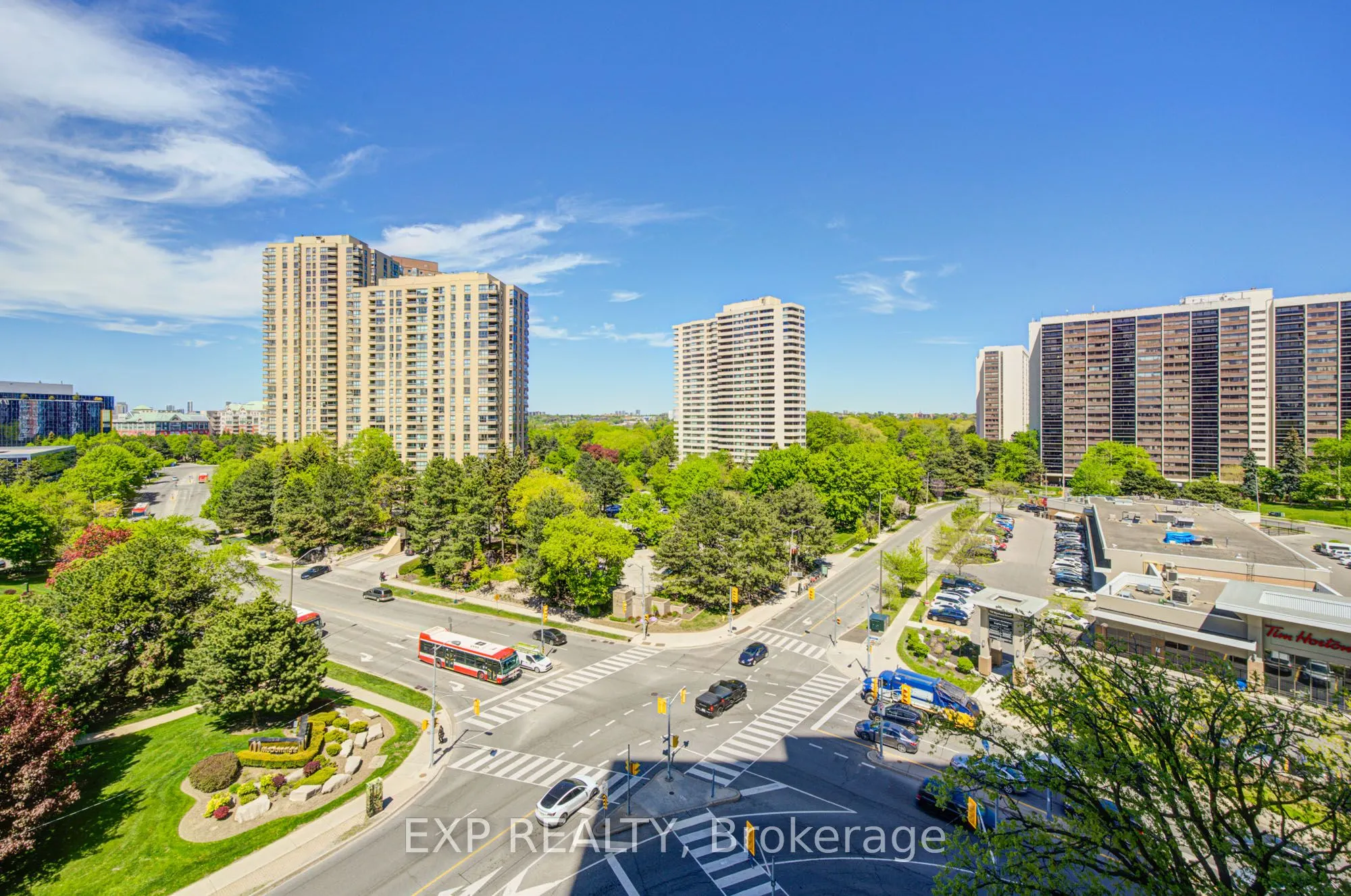 133 Wynford Drive #808