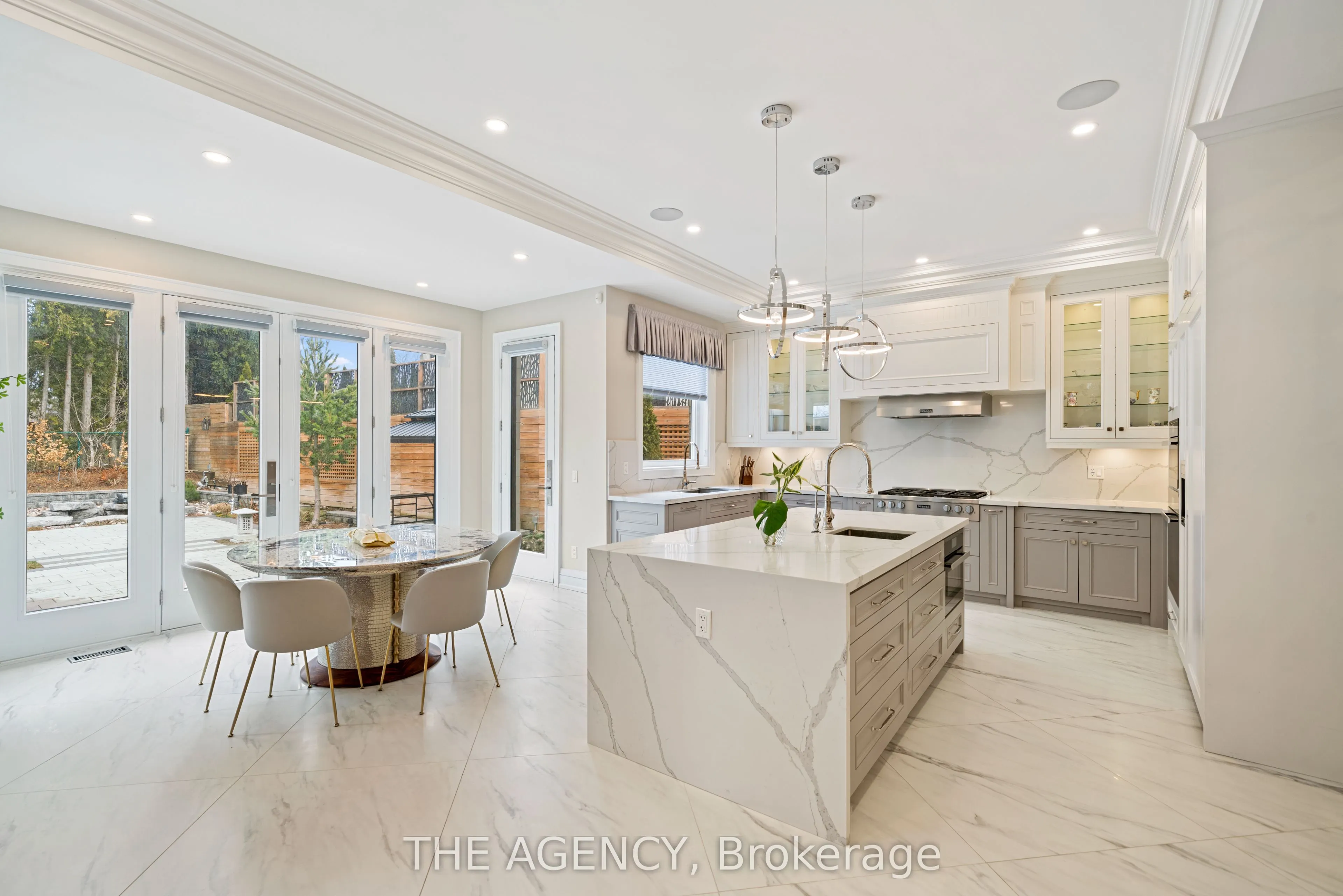 18 Suncrest Drive
