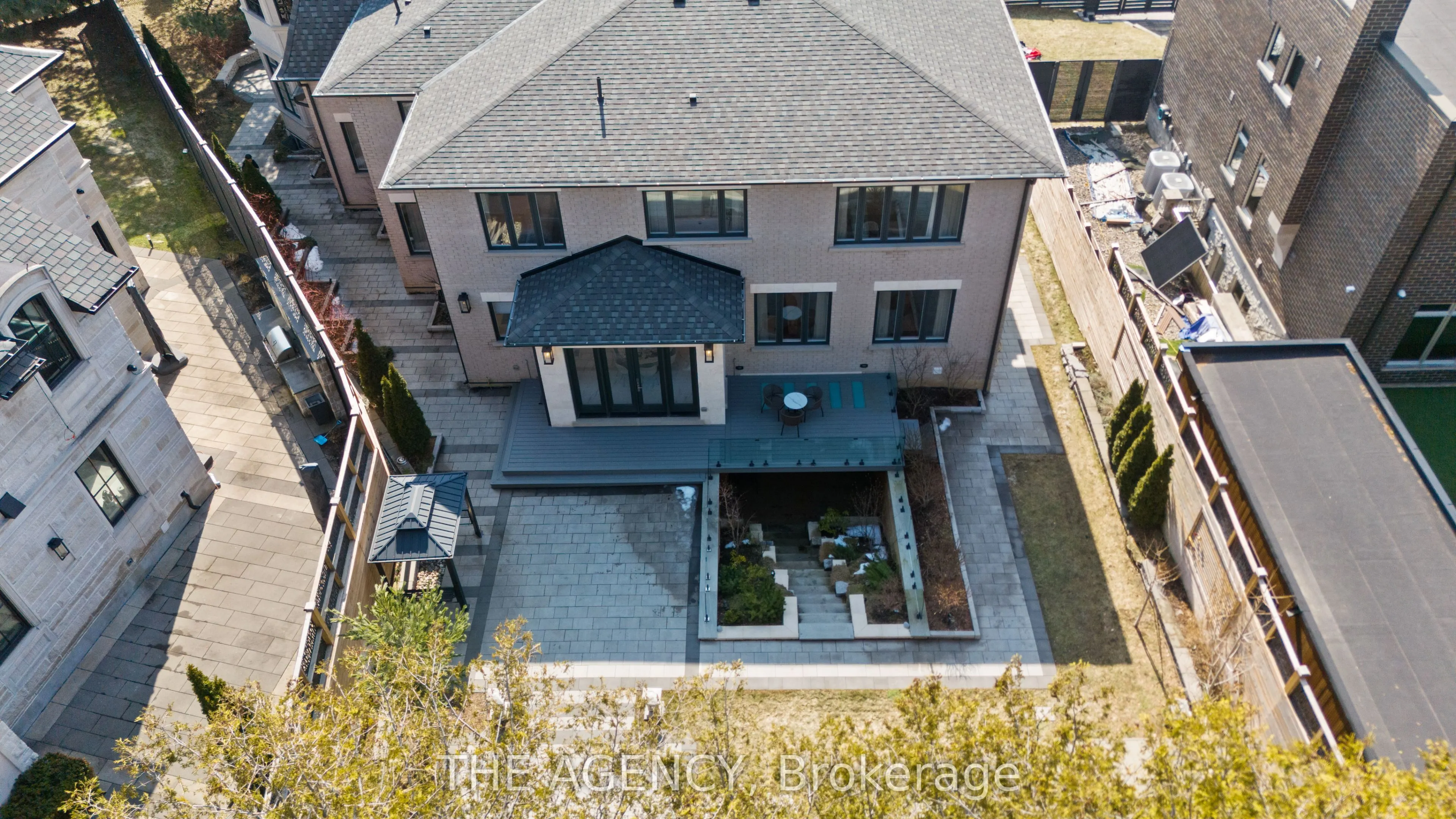 18 Suncrest Drive