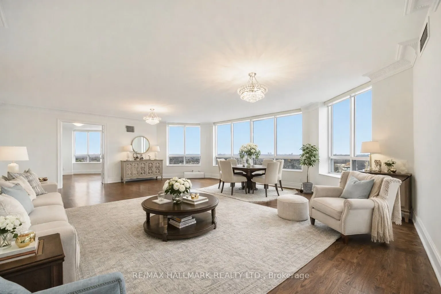80 Harrison Garden Boulevard #1821