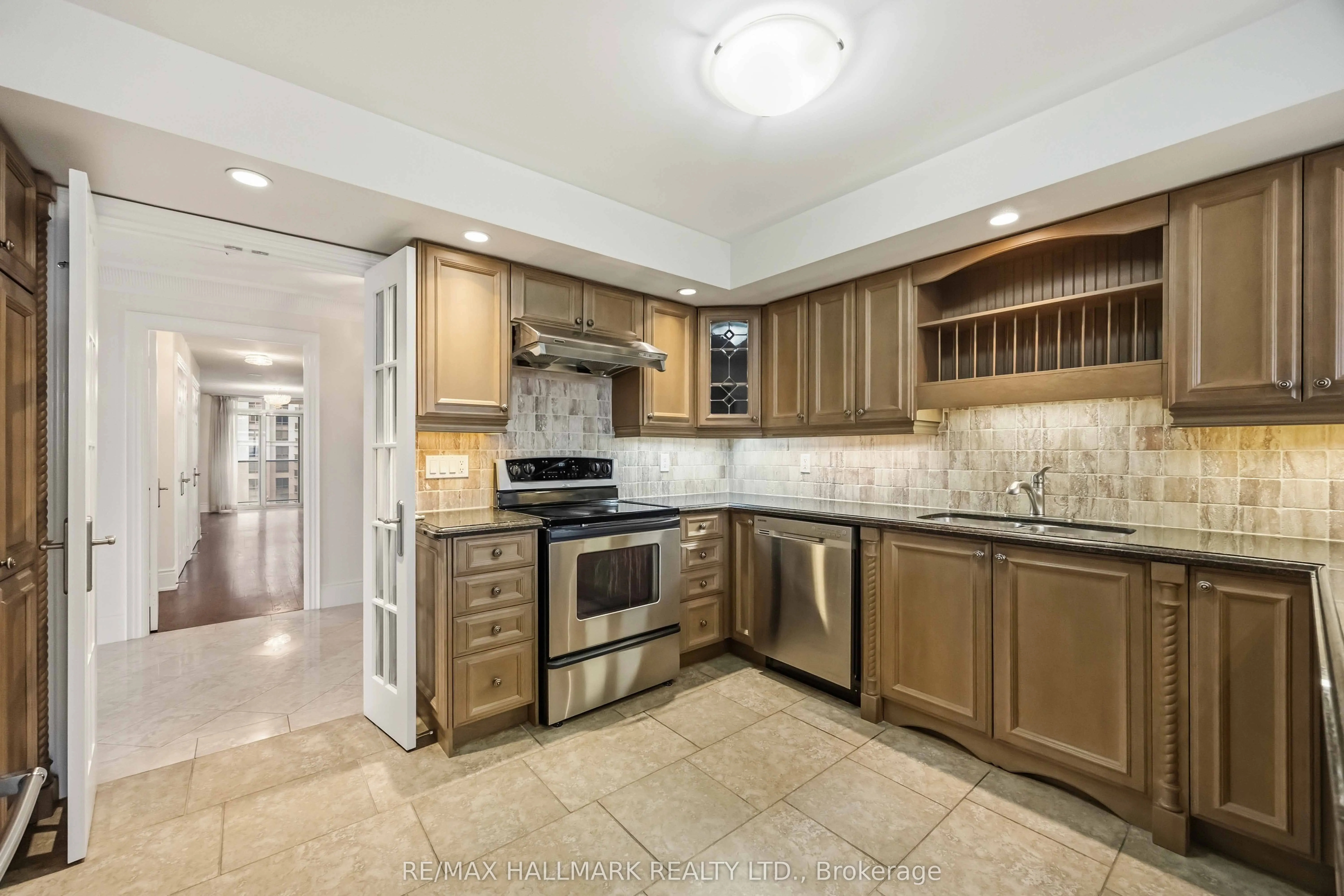 80 Harrison Garden Boulevard #1821