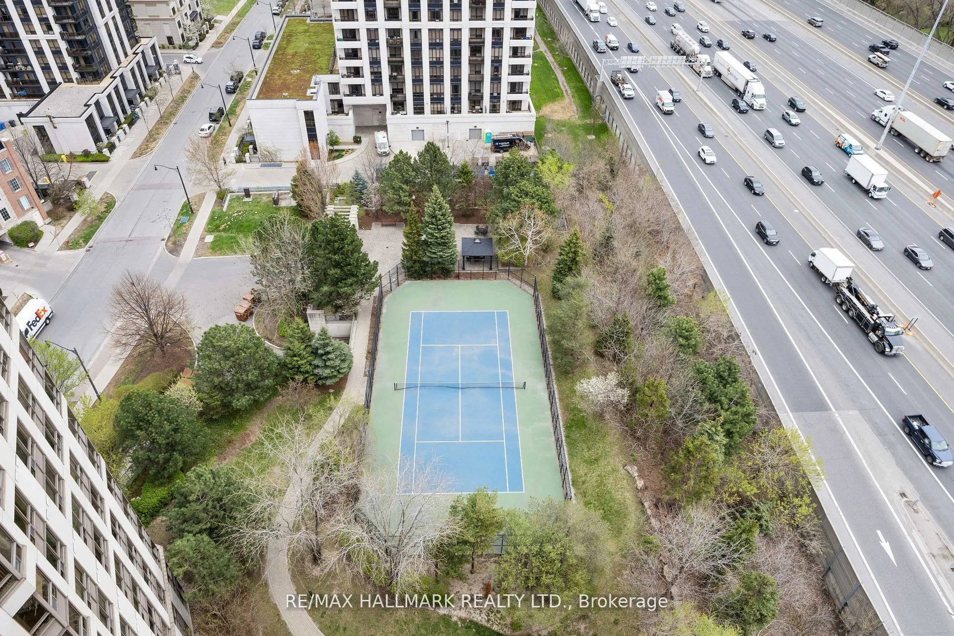 80 Harrison Garden Boulevard #1821