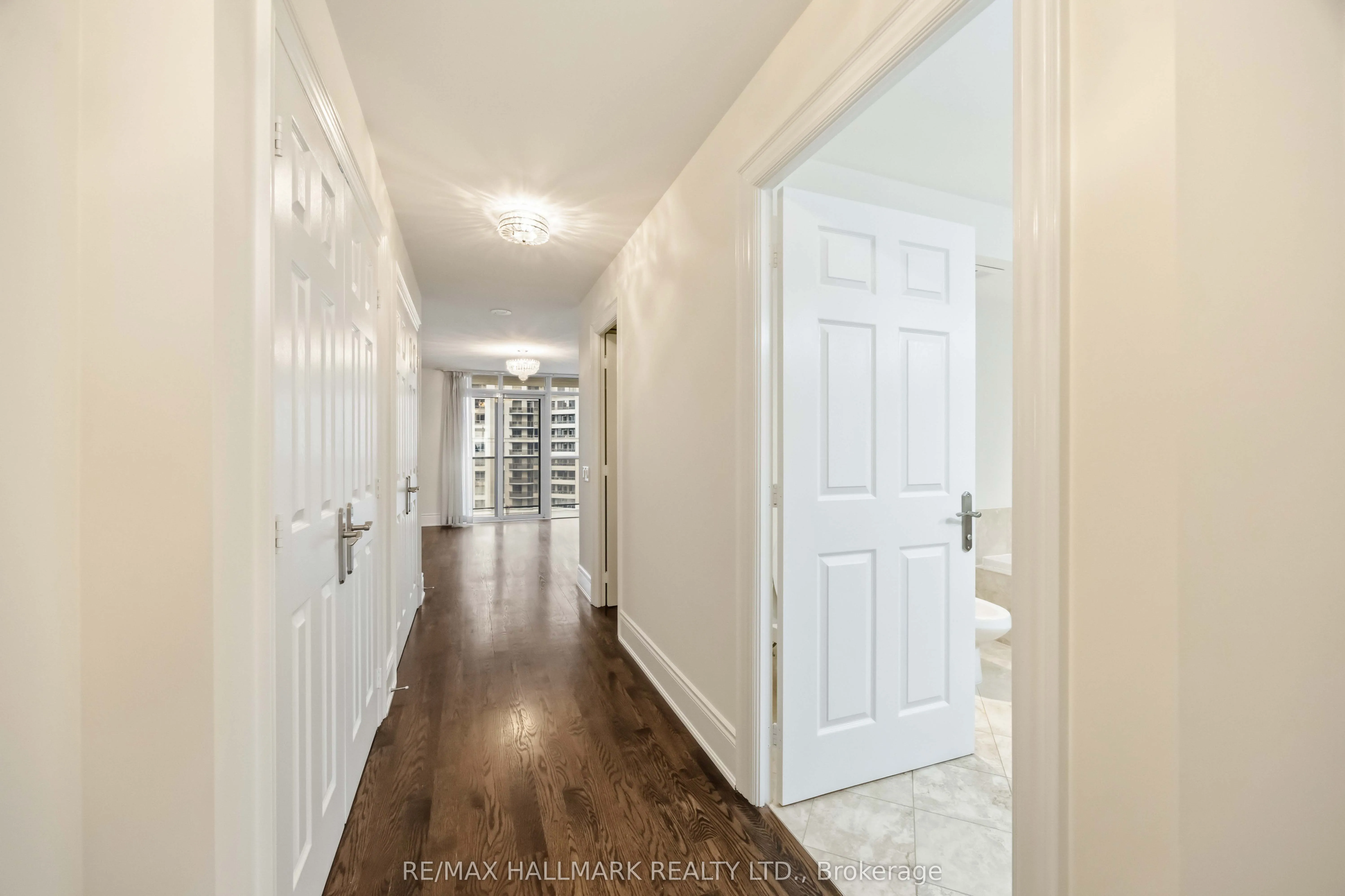 80 Harrison Garden Boulevard #1821