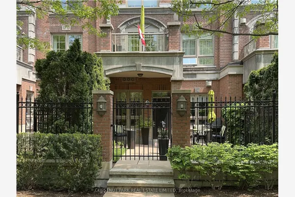 21 Burkebrook Place #TH20