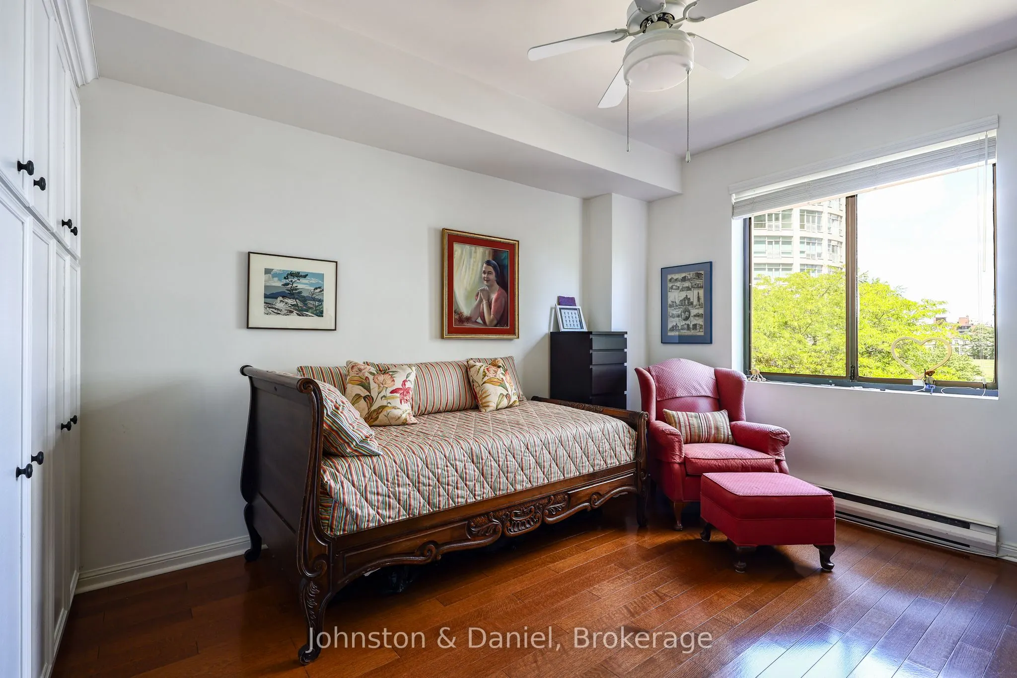 407 Walmer Road #401