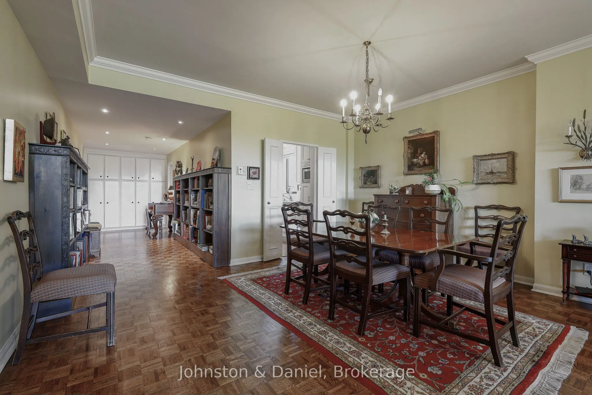 407 Walmer Road #401