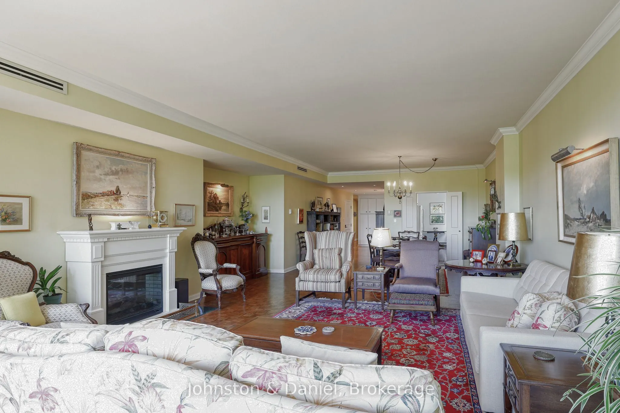 407 Walmer Road #401