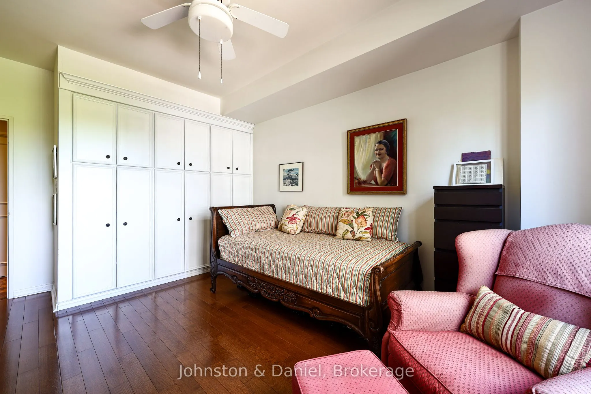 407 Walmer Road #401