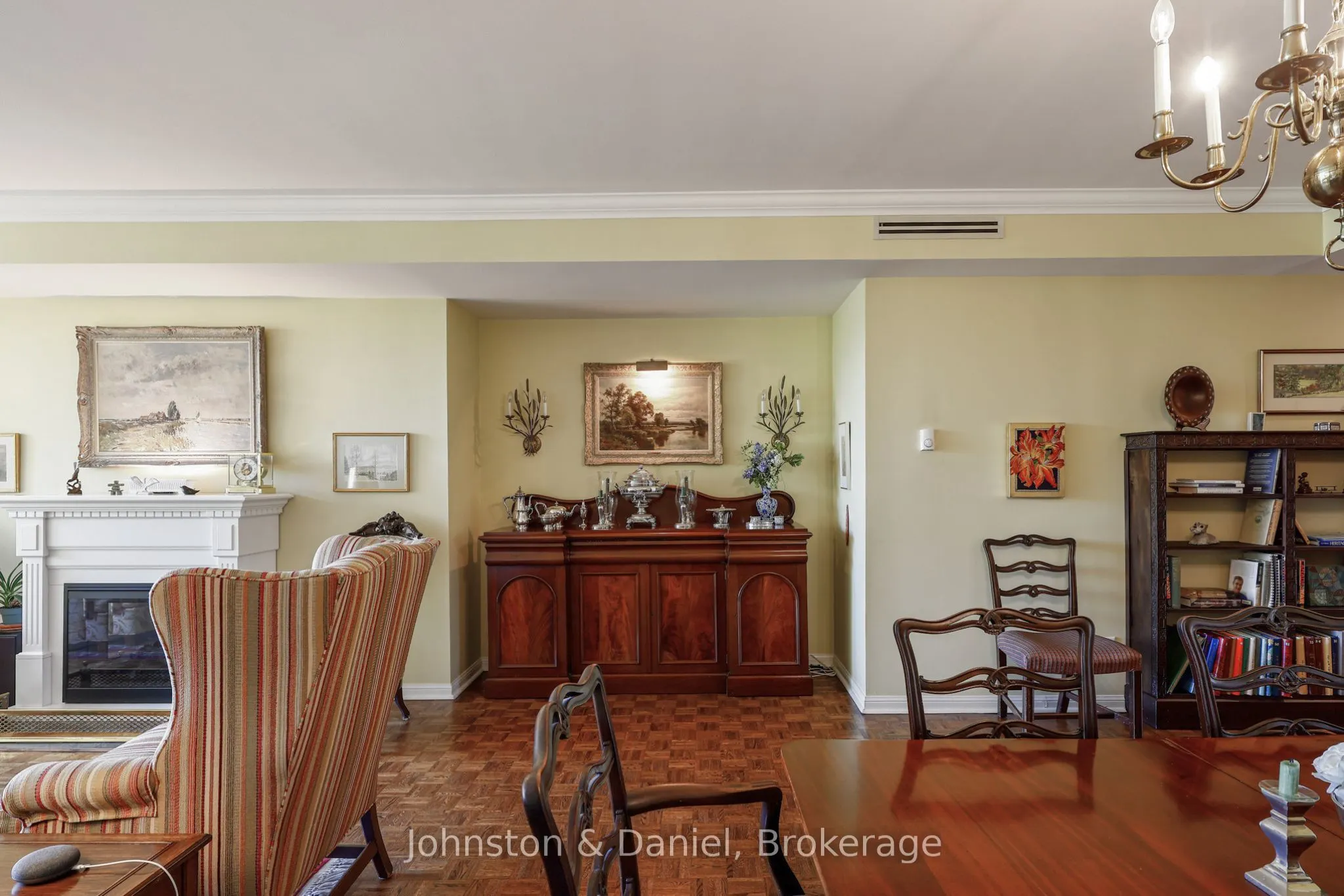 407 Walmer Road #401