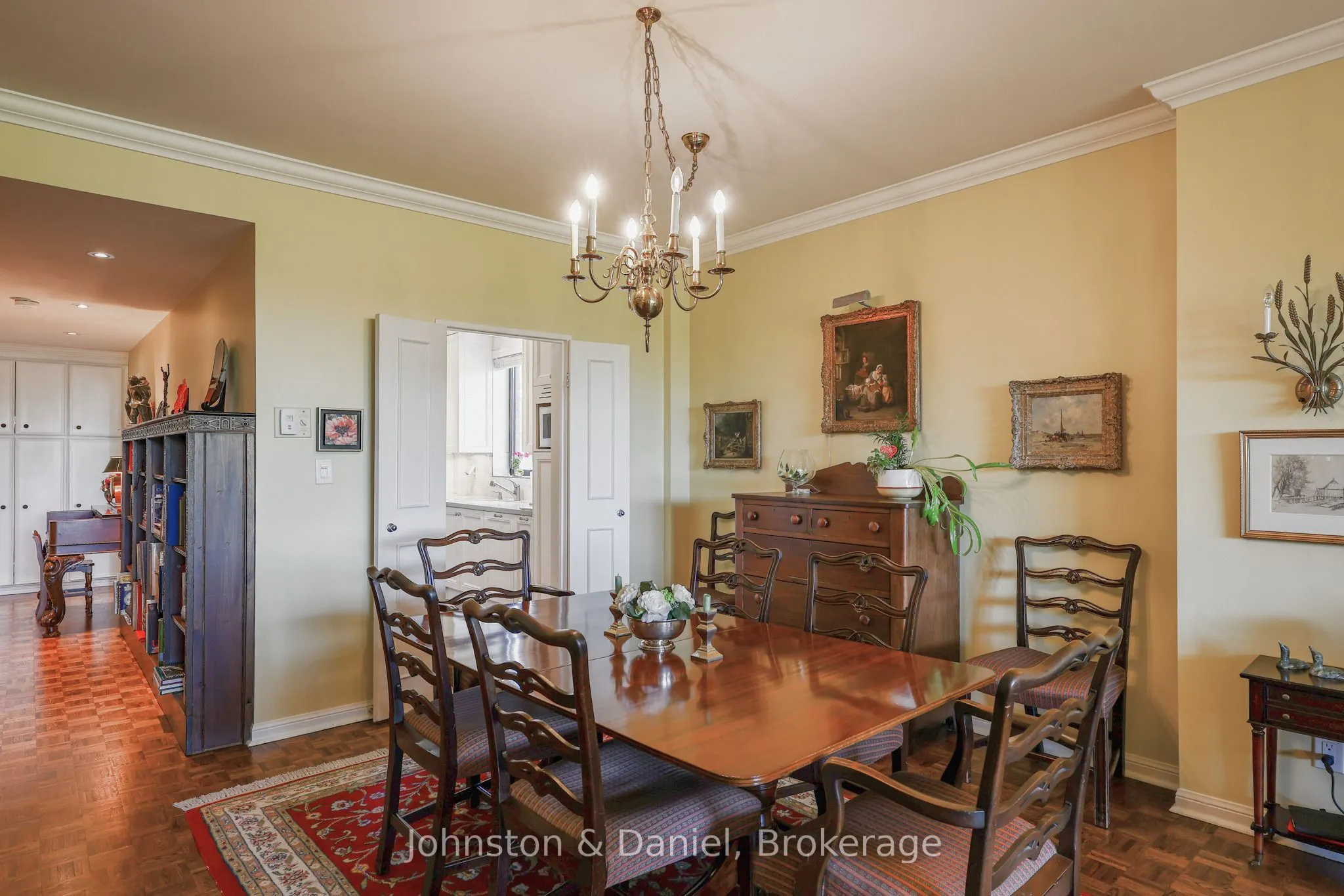 407 Walmer Road #401